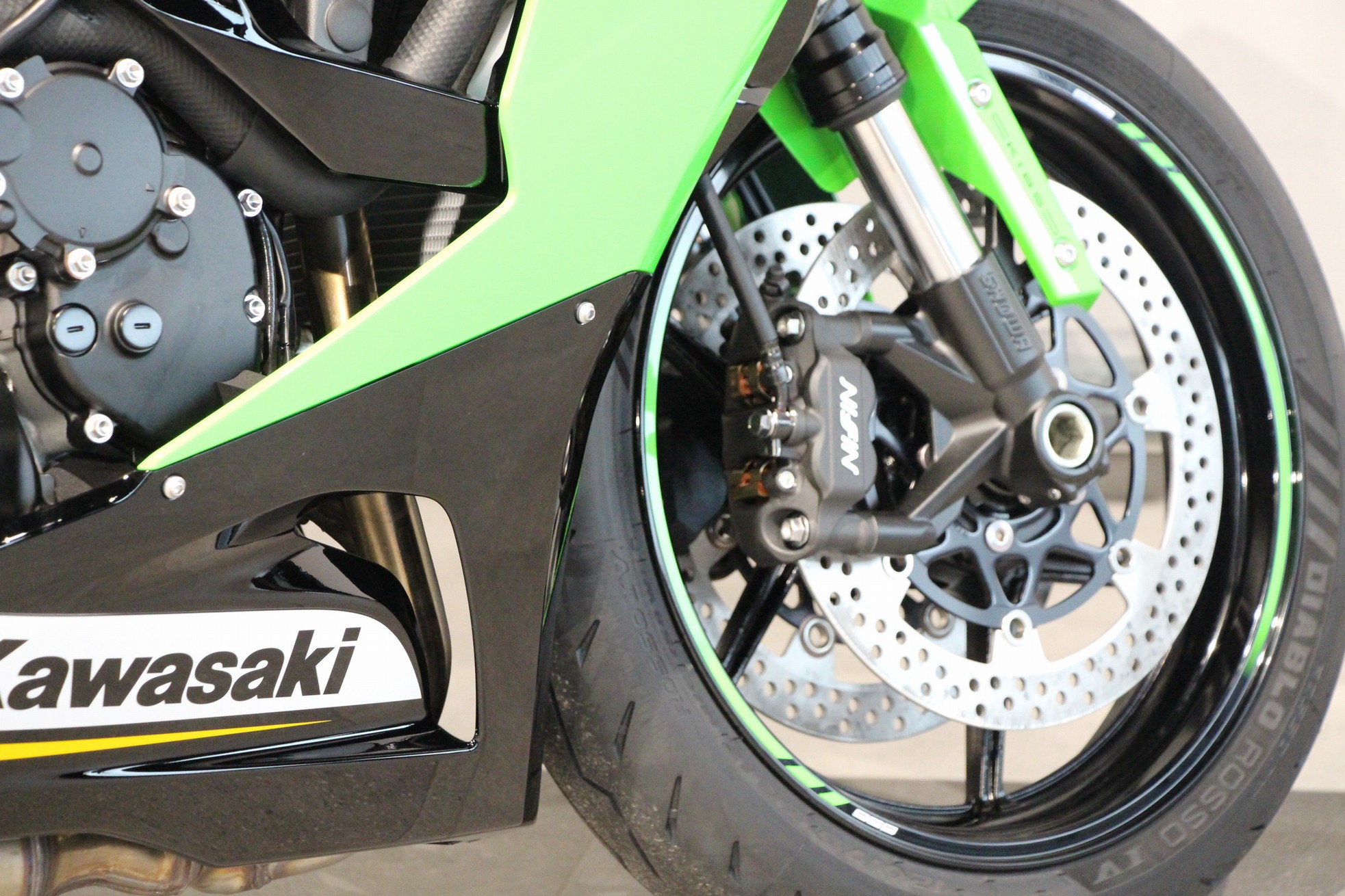 KAWASAKI - ZX-6 R