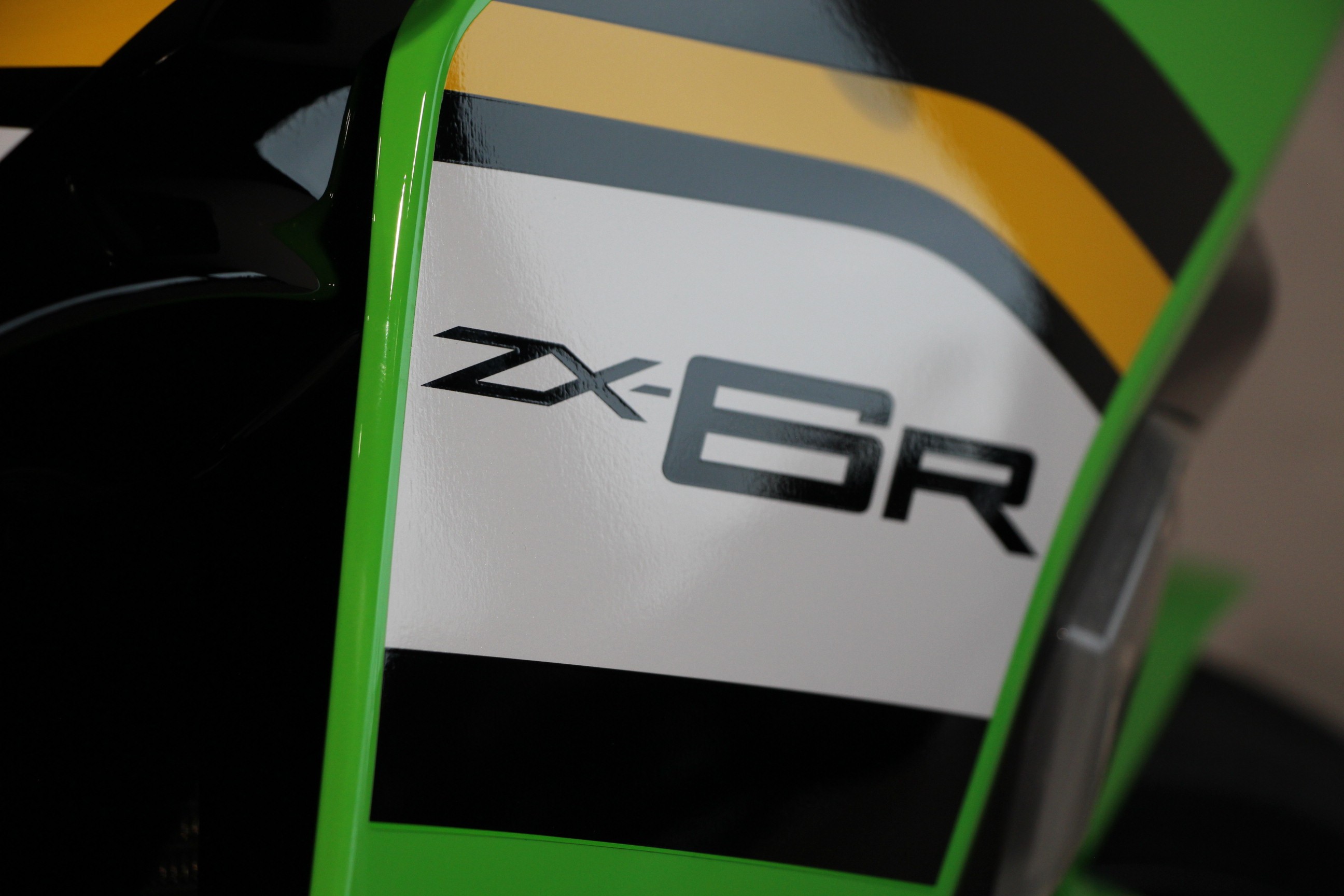 KAWASAKI - ZX-6 R