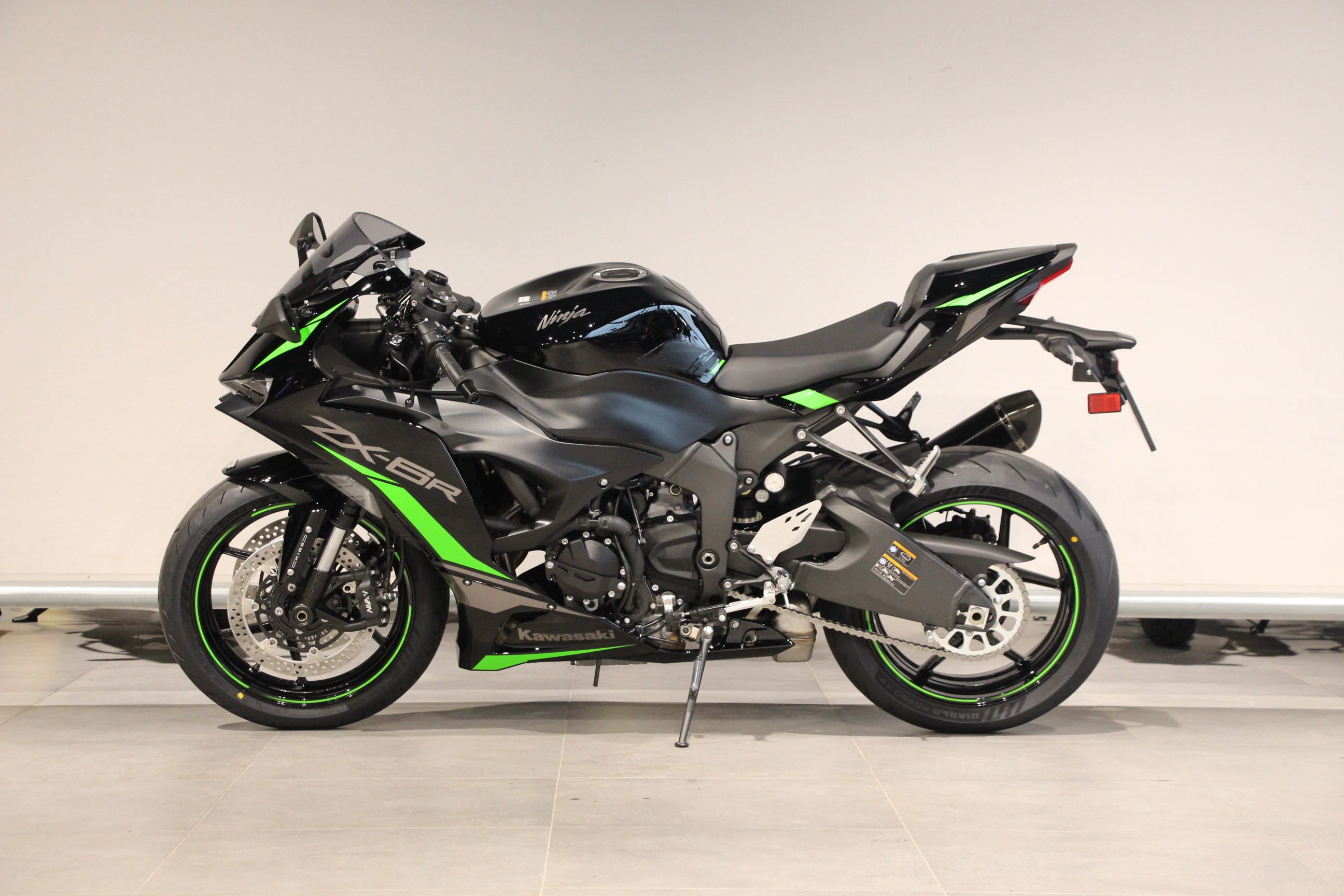KAWASAKI - ZX-6 R