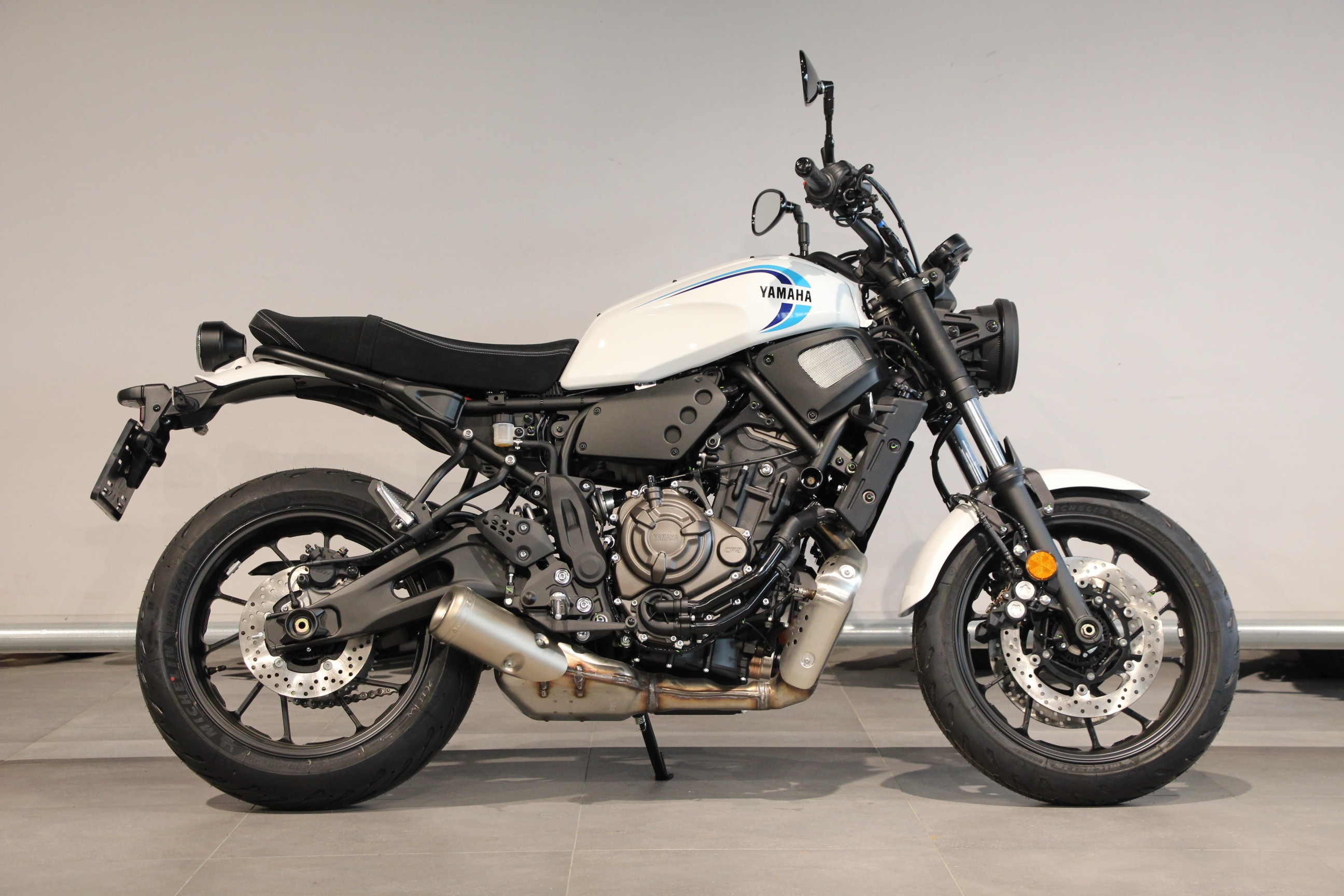 YAMAHA - XSR 700 ABS