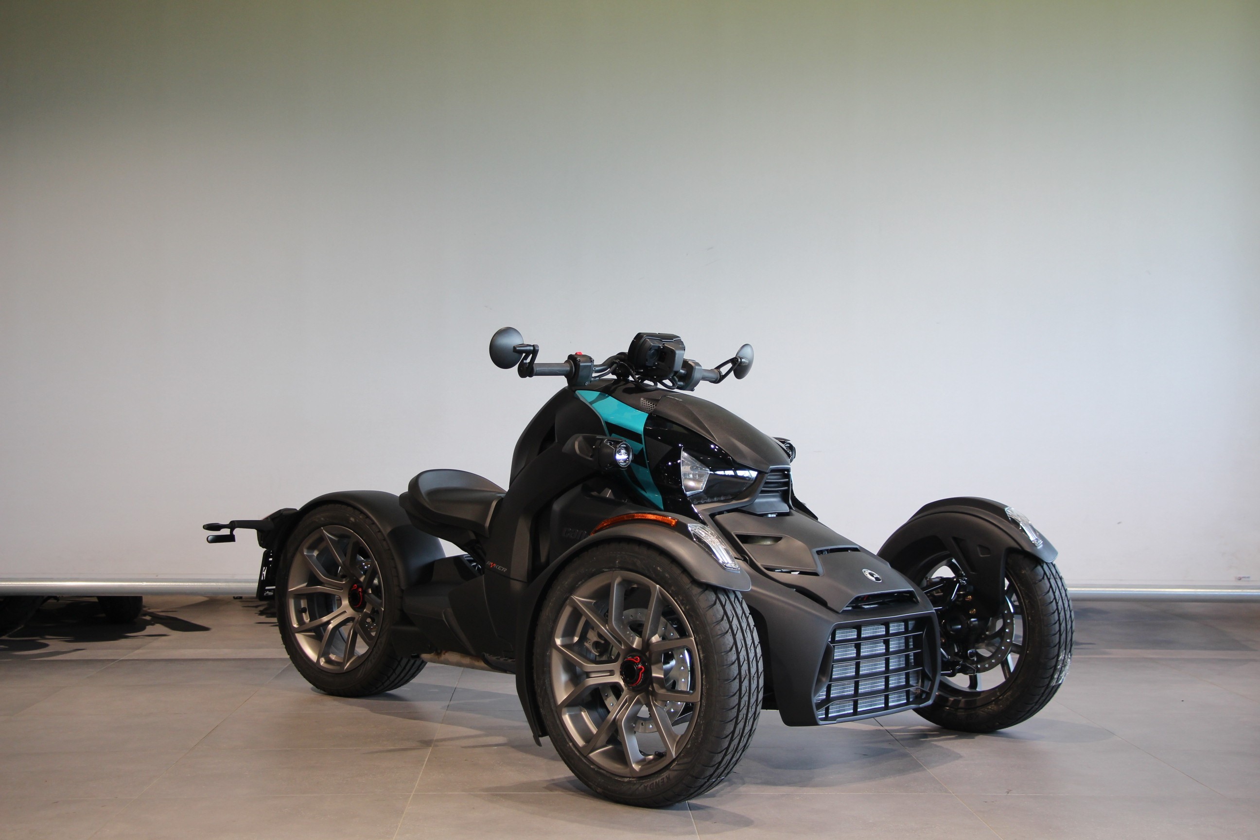 CAN-AM - RYKER 900 EXTRA VEEL VOORDEEL