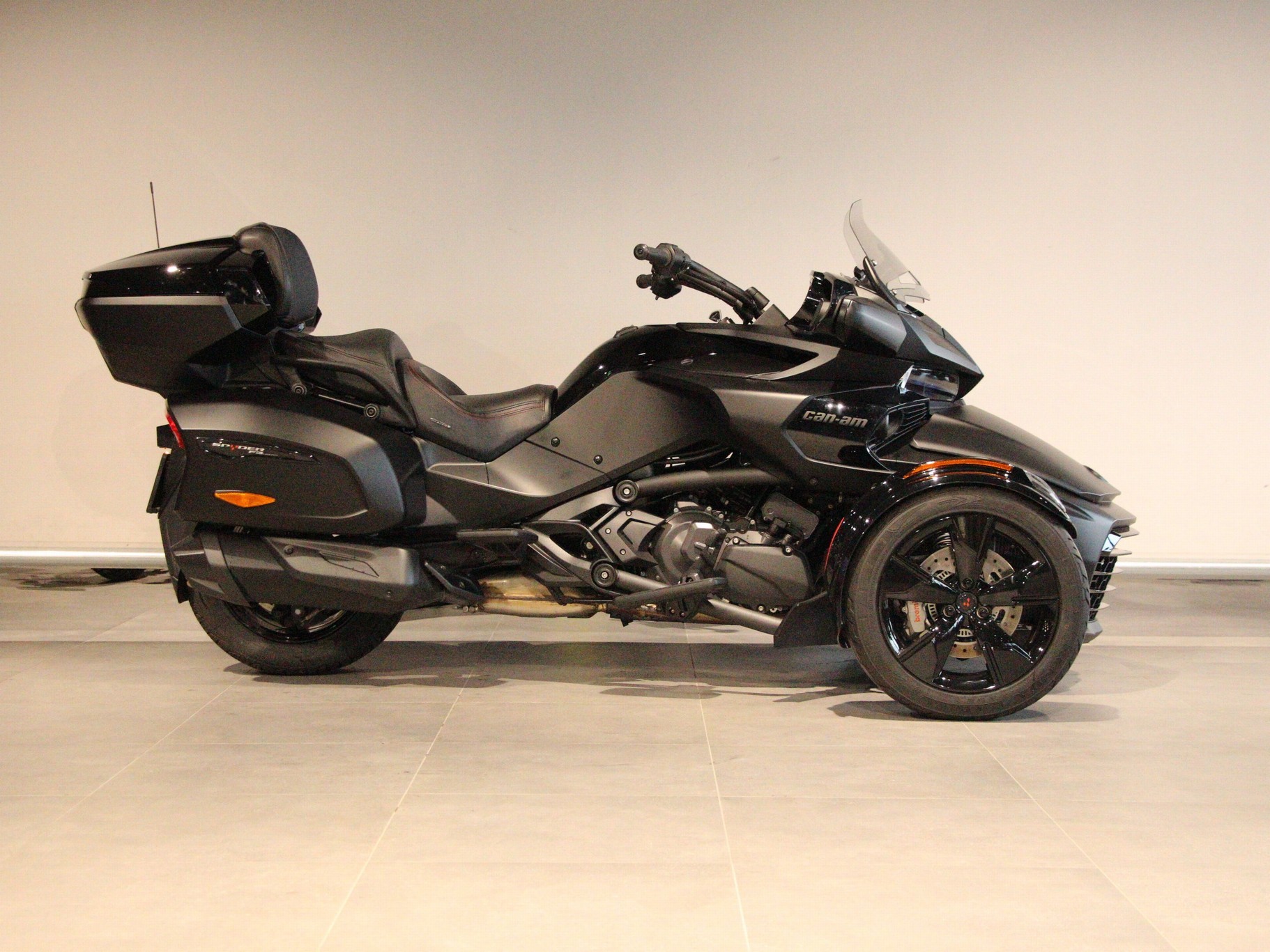 CAN-AM - SPYDER F3 LIMITED EXTRA VEEL V