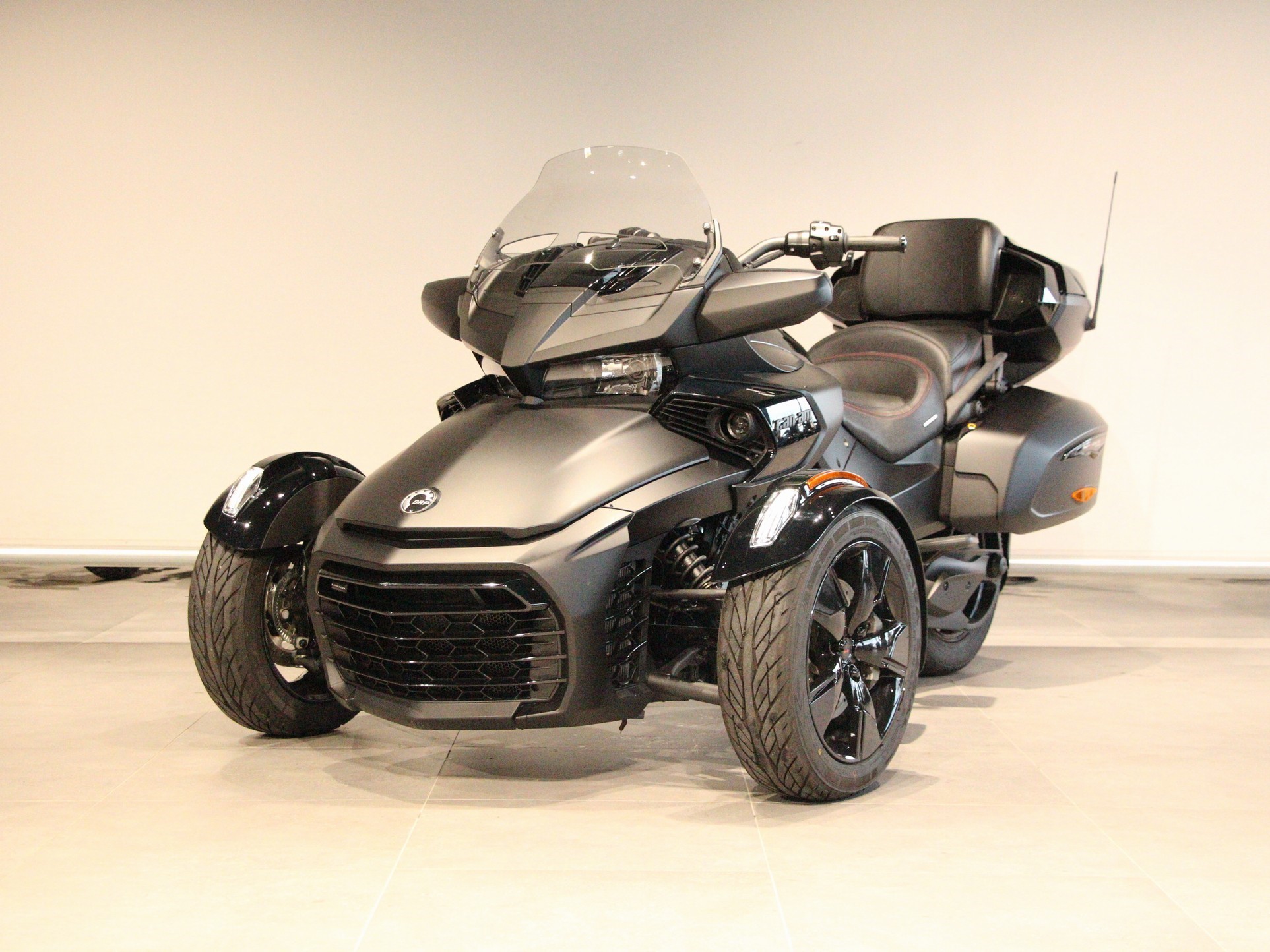 CAN-AM - SPYDER F3 LIMITED EXTRA VEEL V