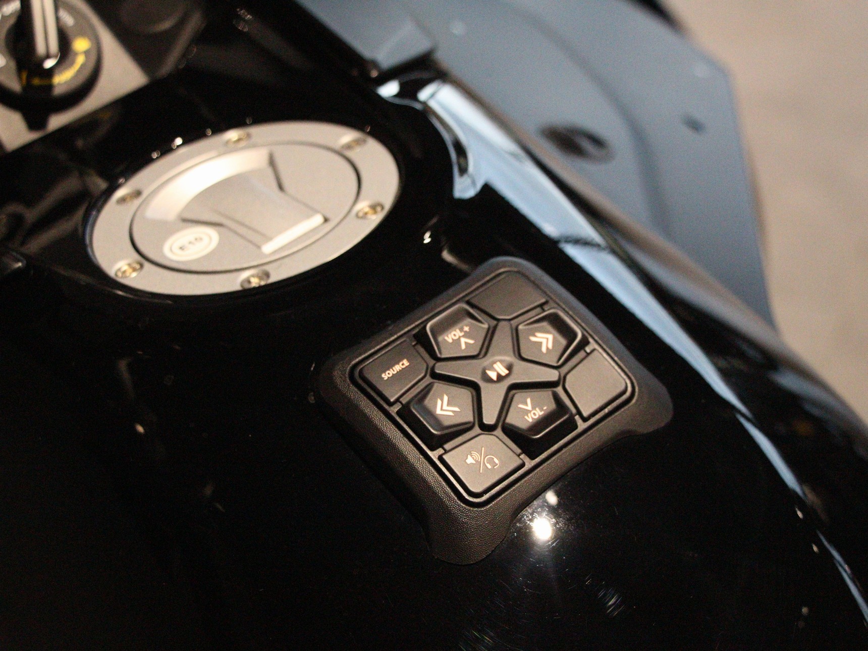 CAN-AM - SPYDER F3 LIMITED EXTRA VEEL V