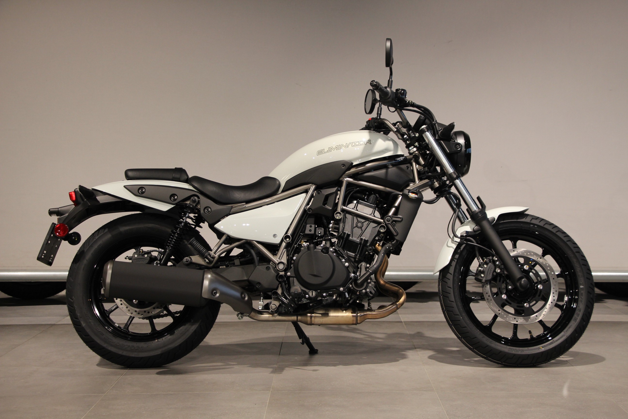 KAWASAKI - ELIMINATOR 500
