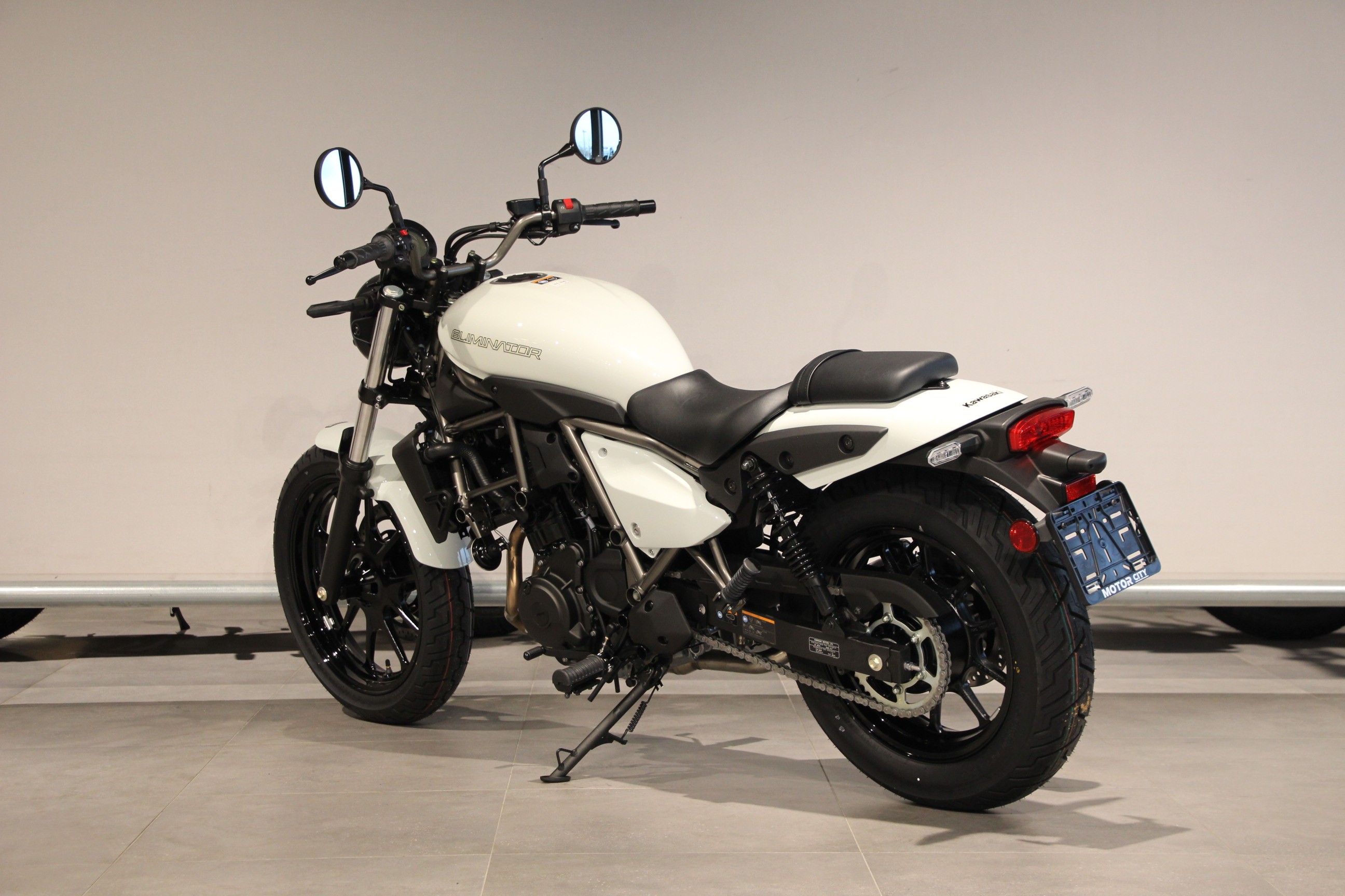 KAWASAKI - ELIMINATOR 500