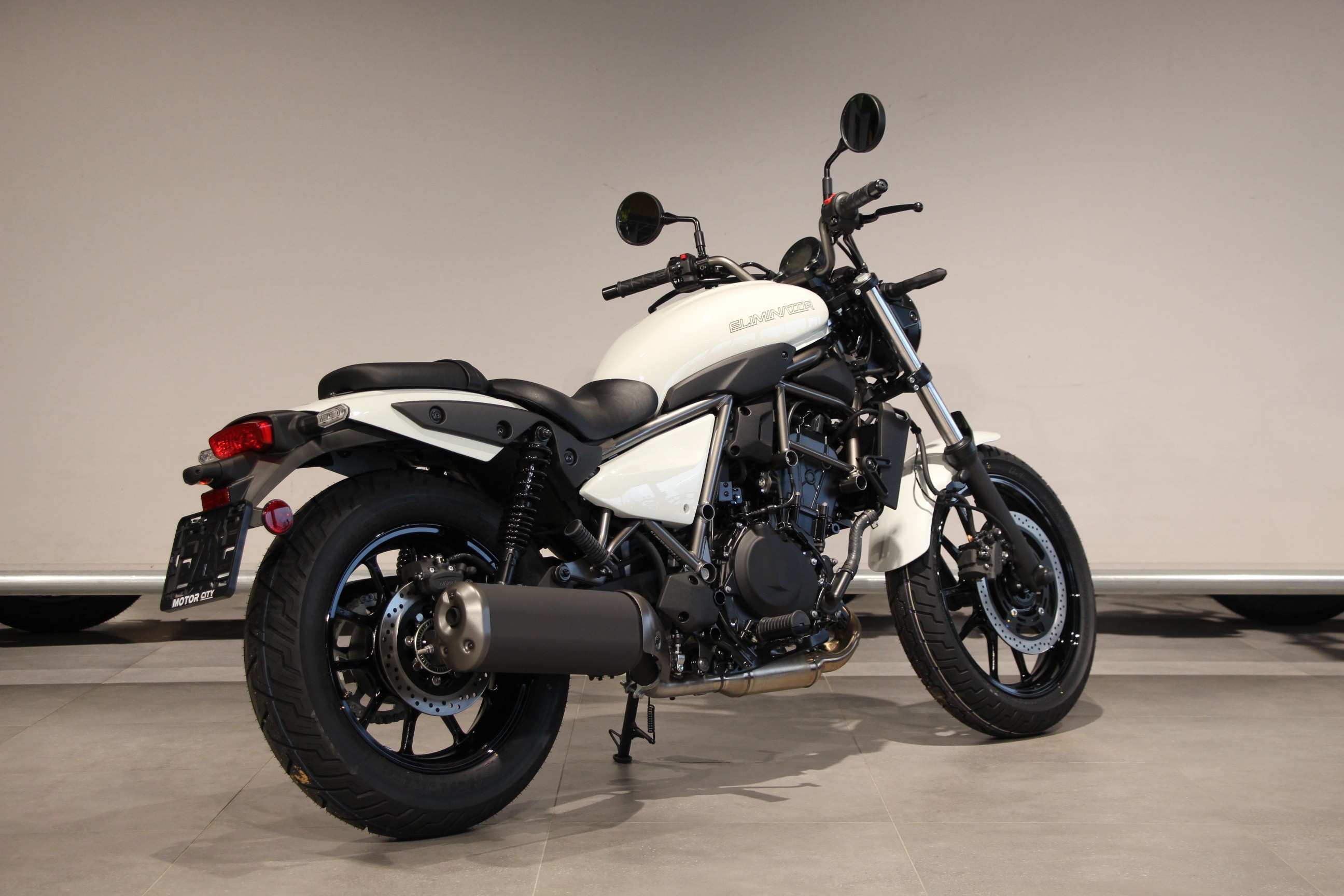 KAWASAKI - ELIMINATOR 500
