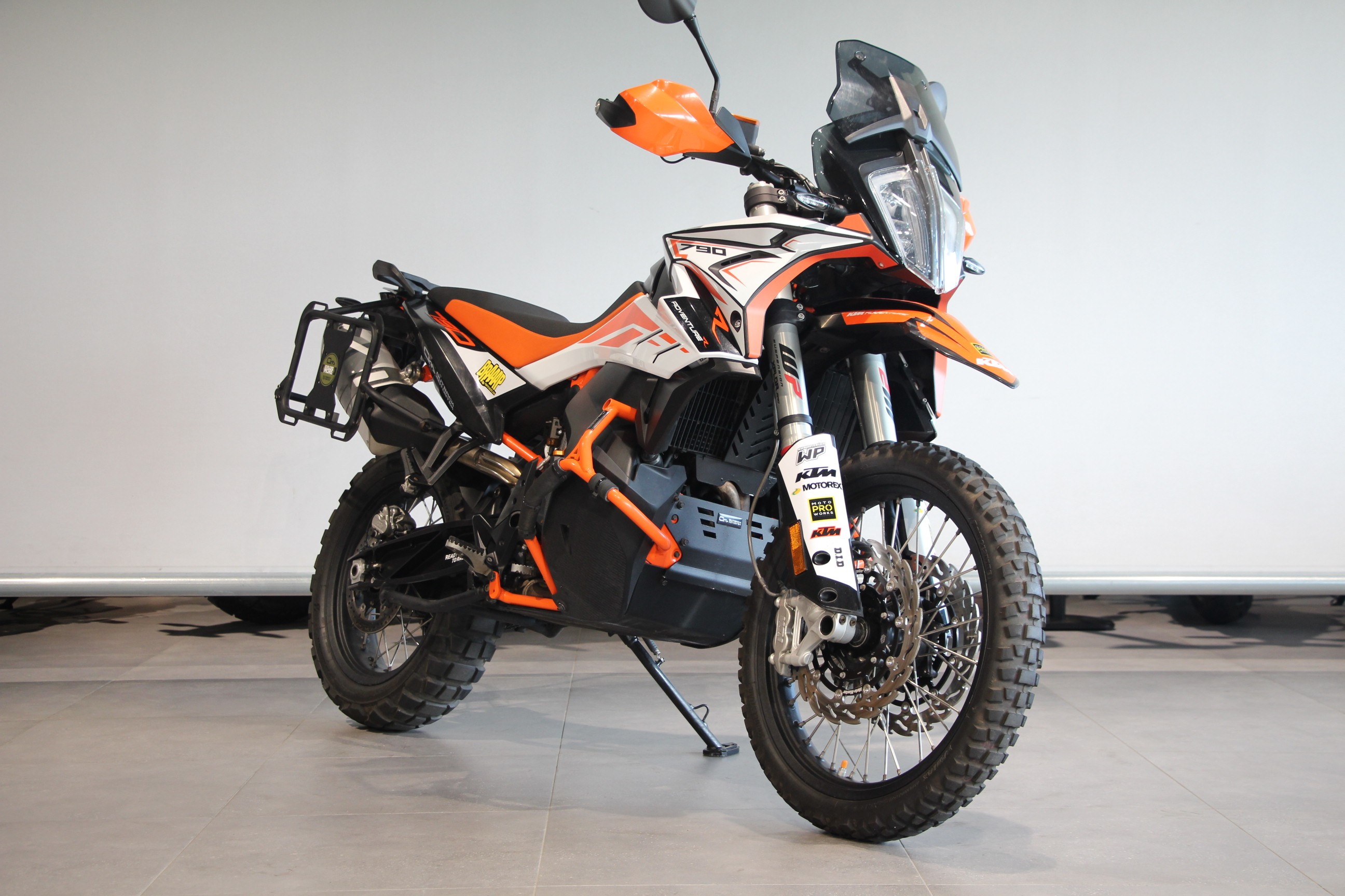 KTM - 790 ADVENTURE R