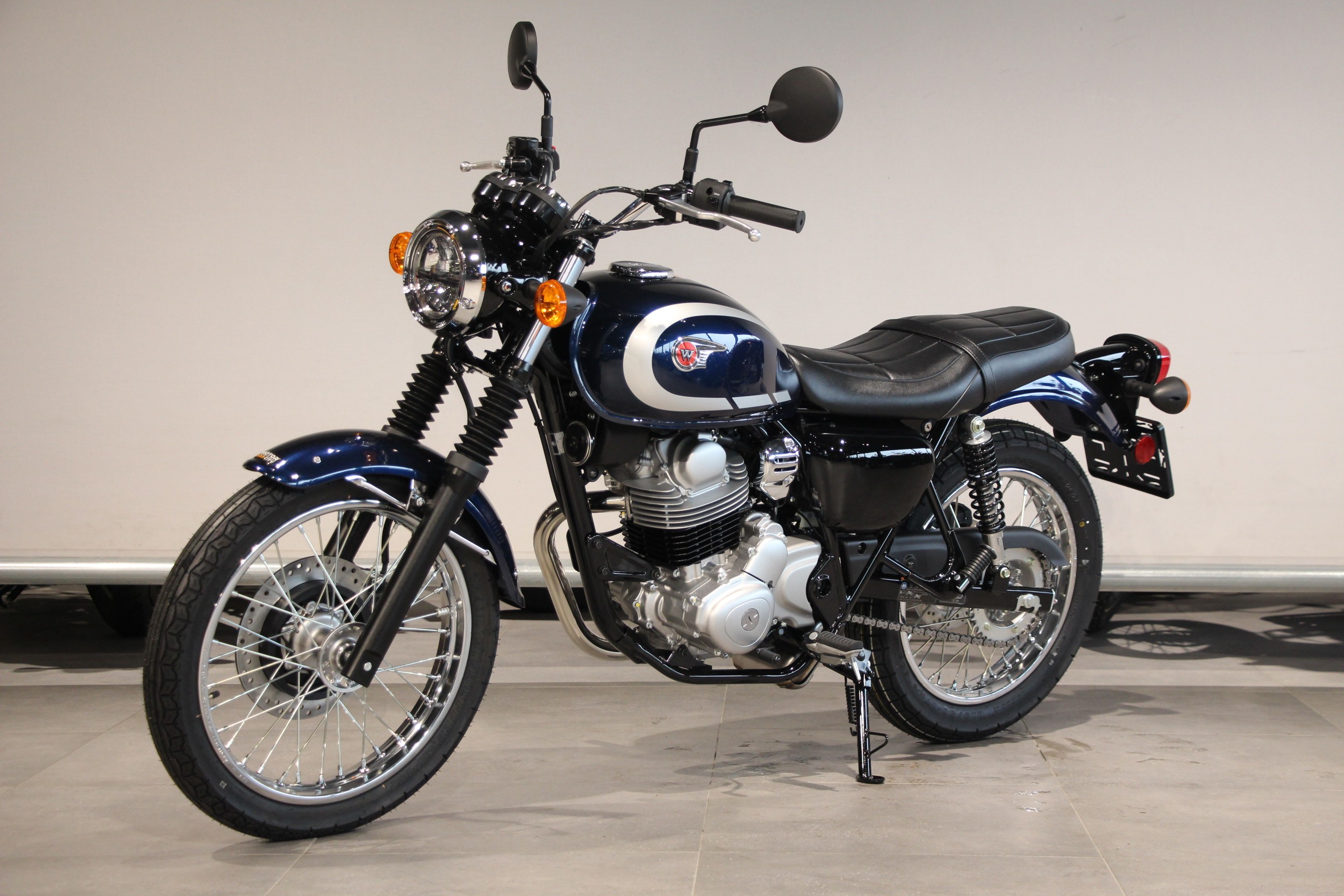 KAWASAKI - W 230