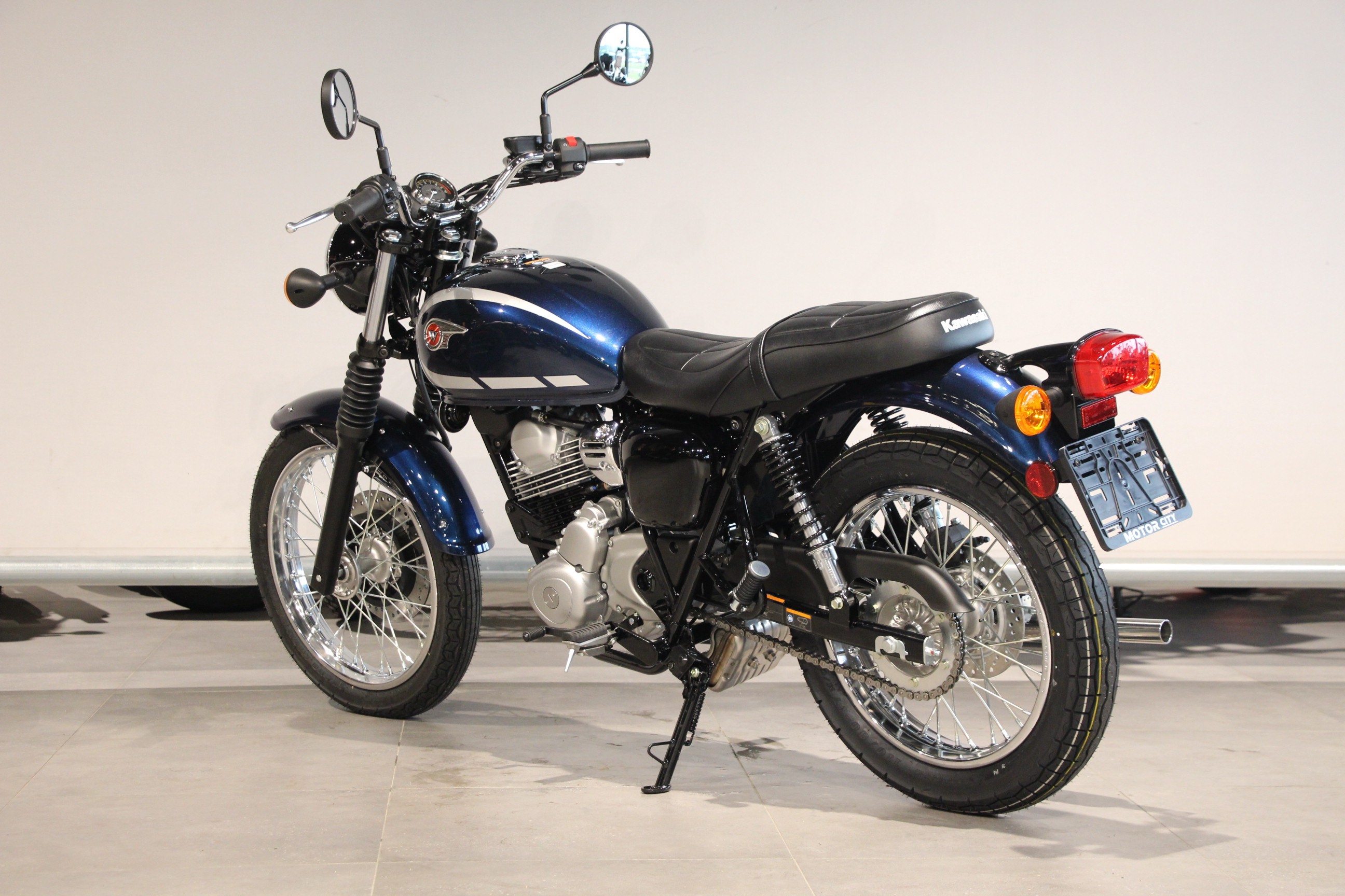 KAWASAKI - W 230