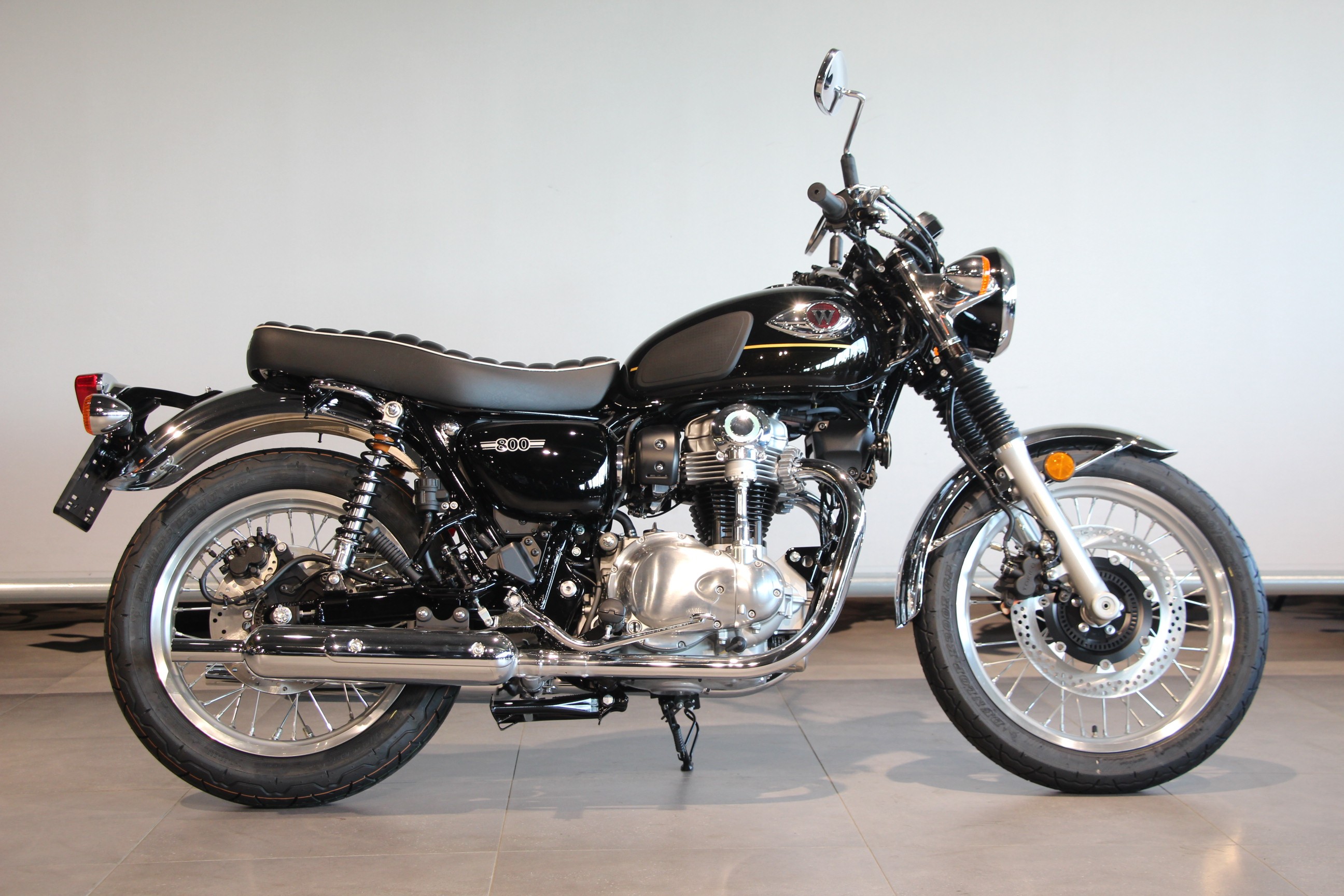 KAWASAKI - W 800