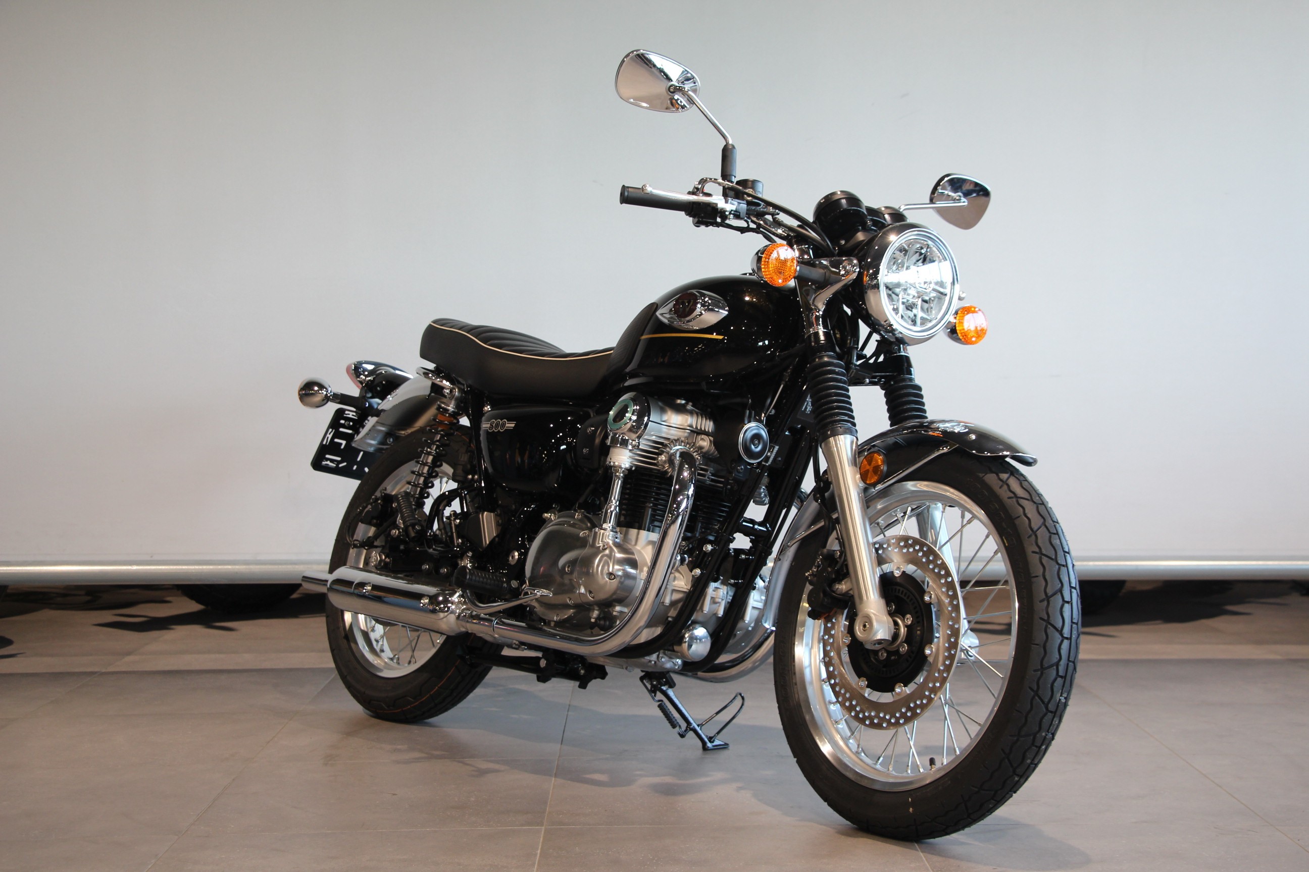 KAWASAKI - W 800