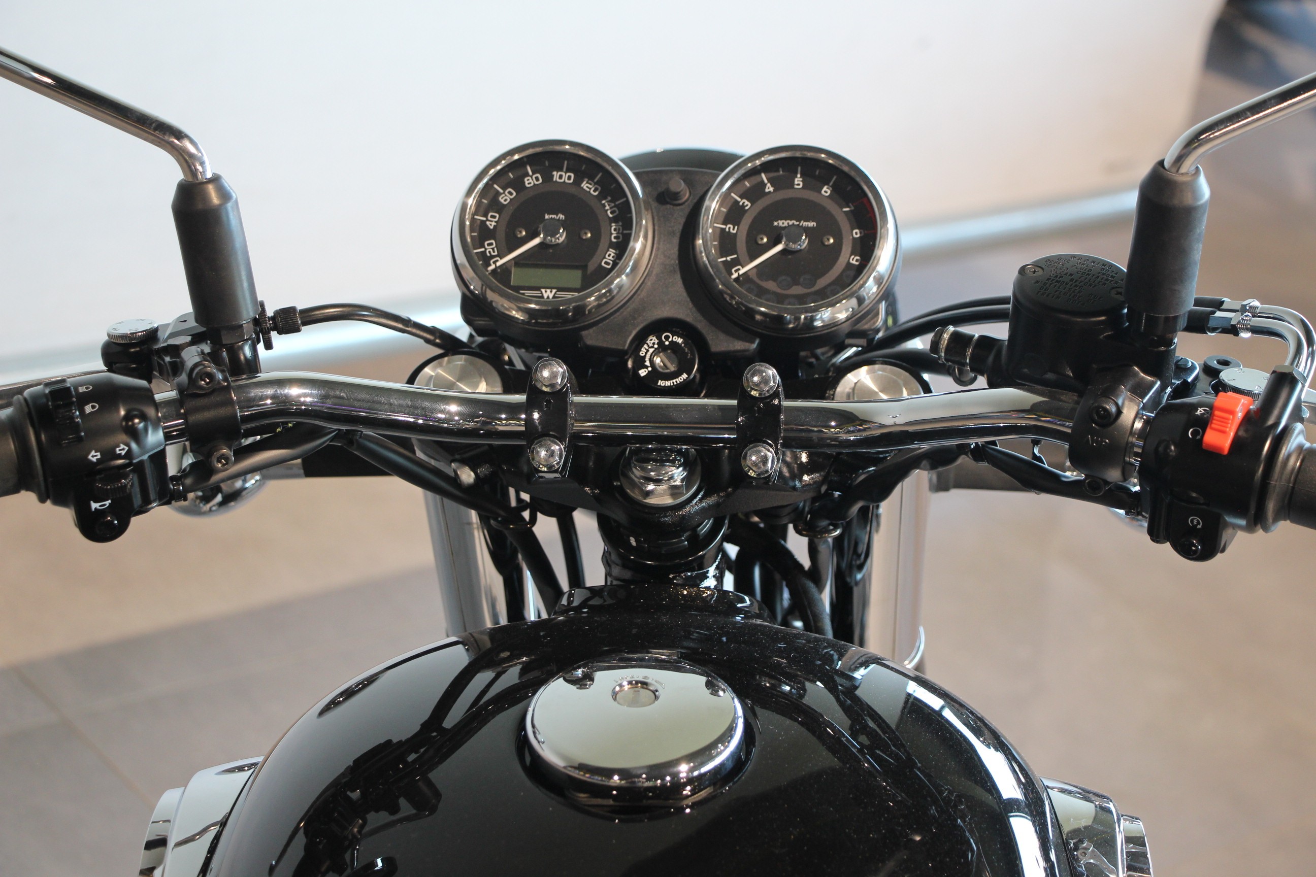 KAWASAKI - W 800