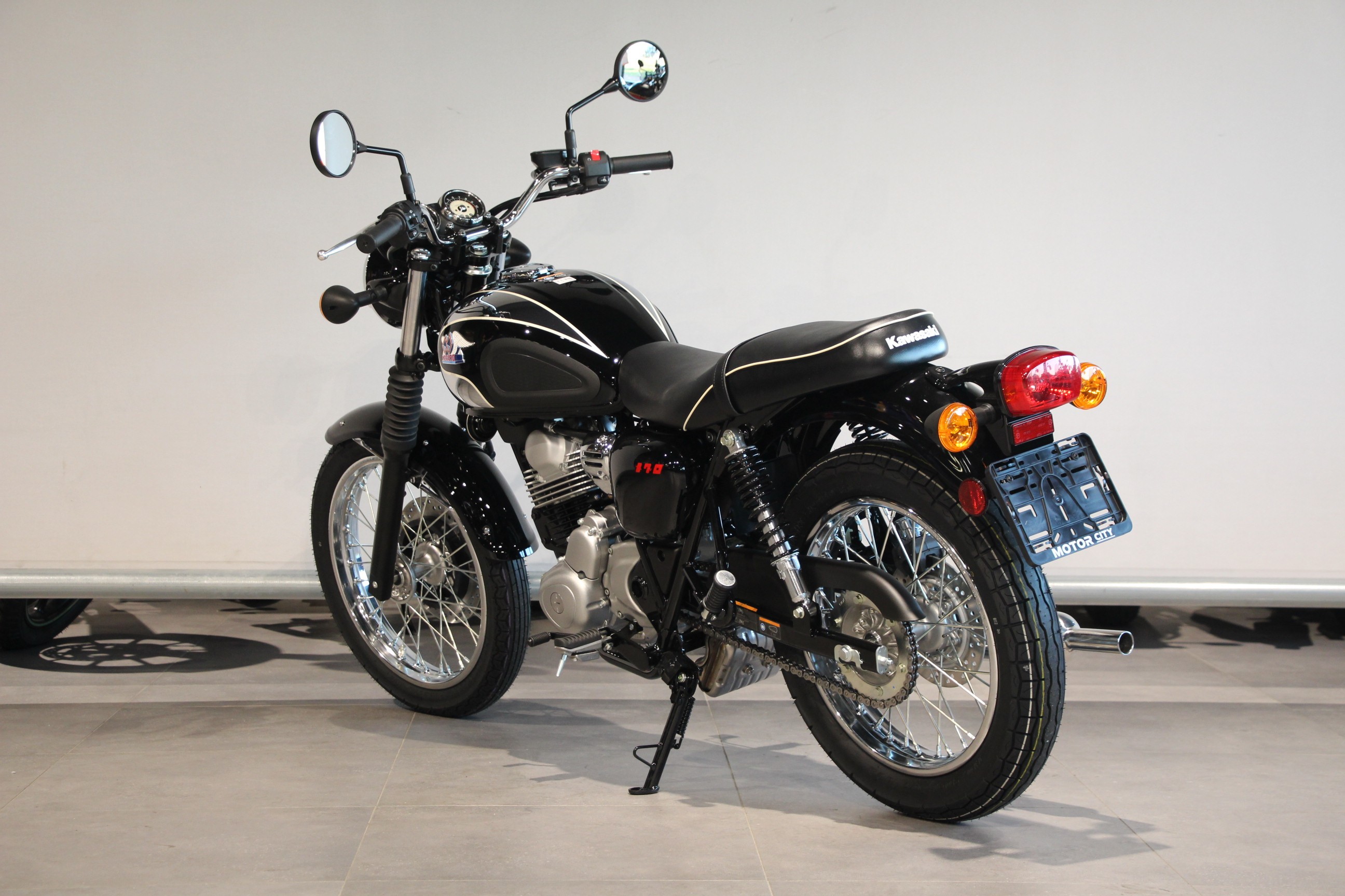 KAWASAKI - MEGURO S1
