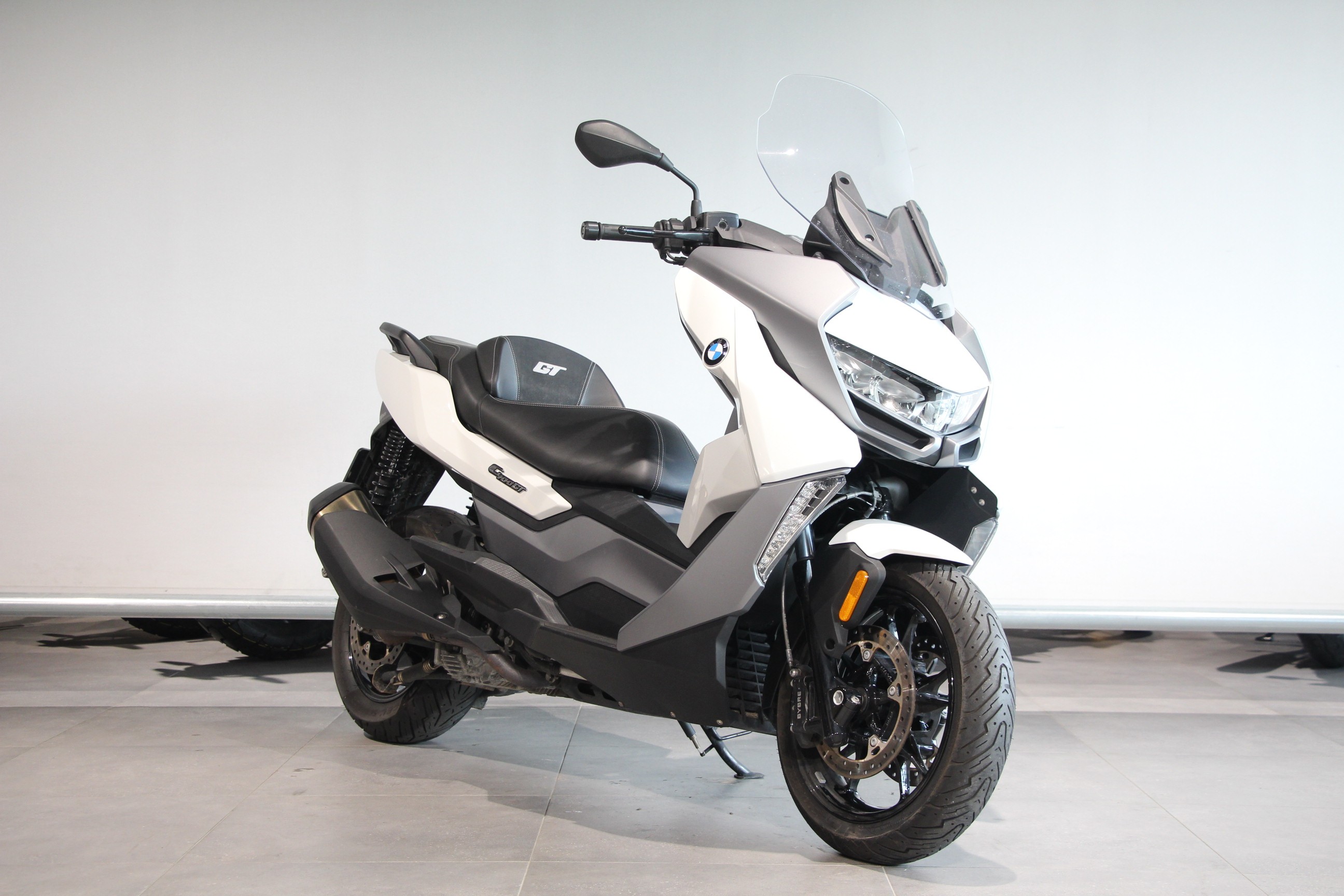 BMW - C 400 GT