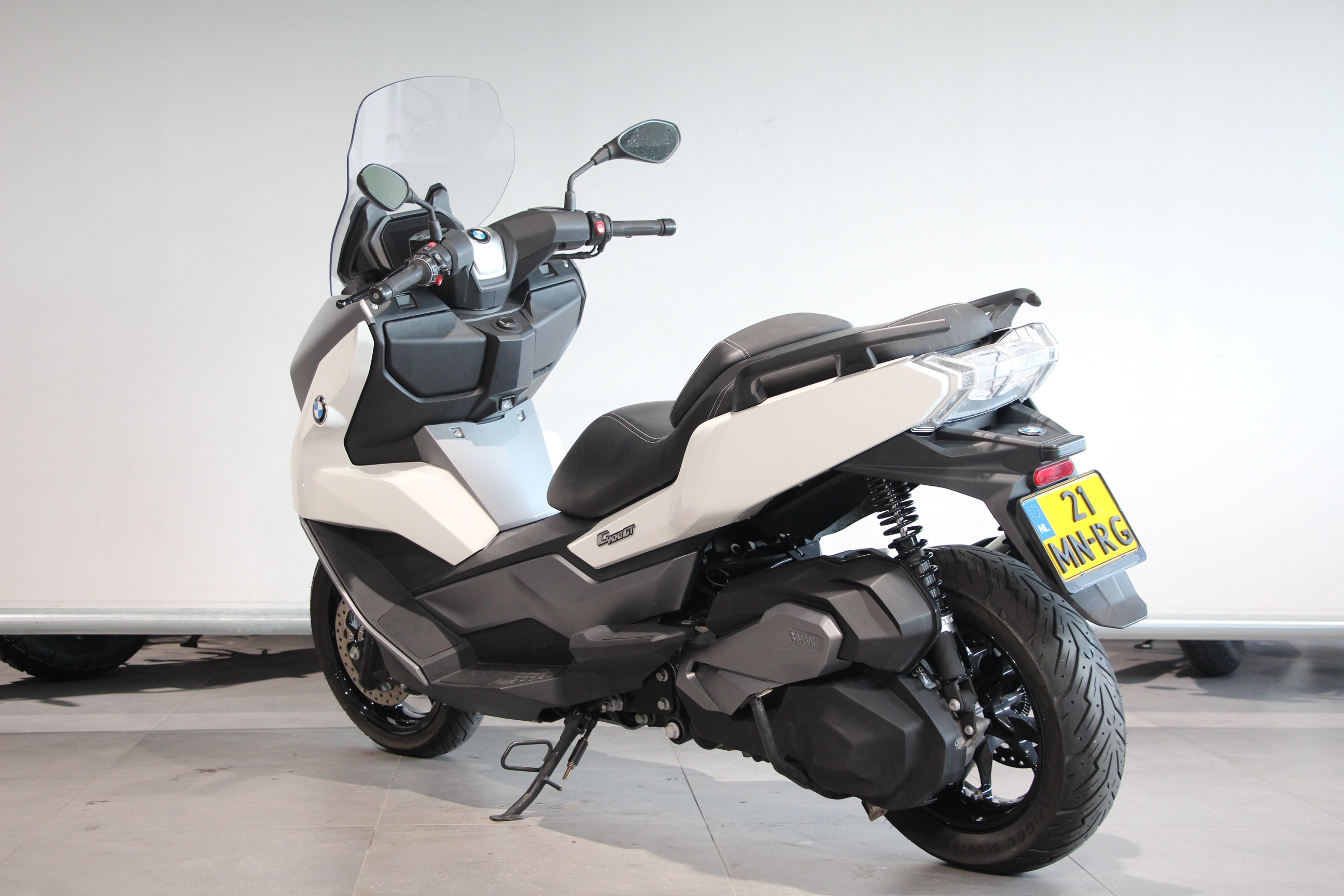 BMW - C 400 GT