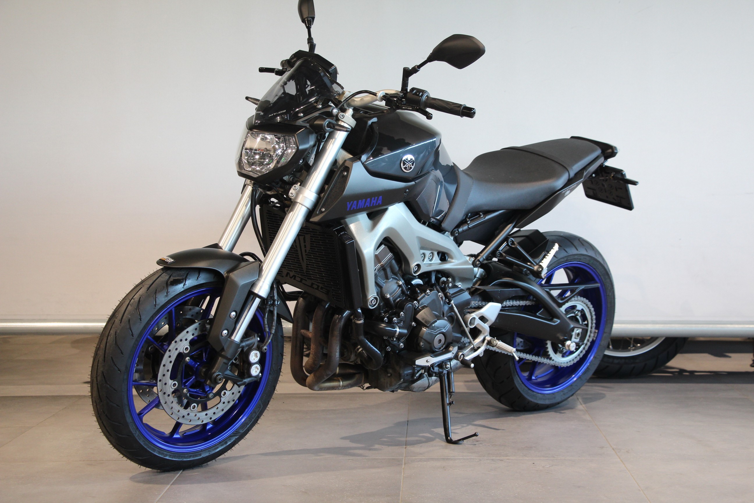 YAMAHA - MT-09 ABS
