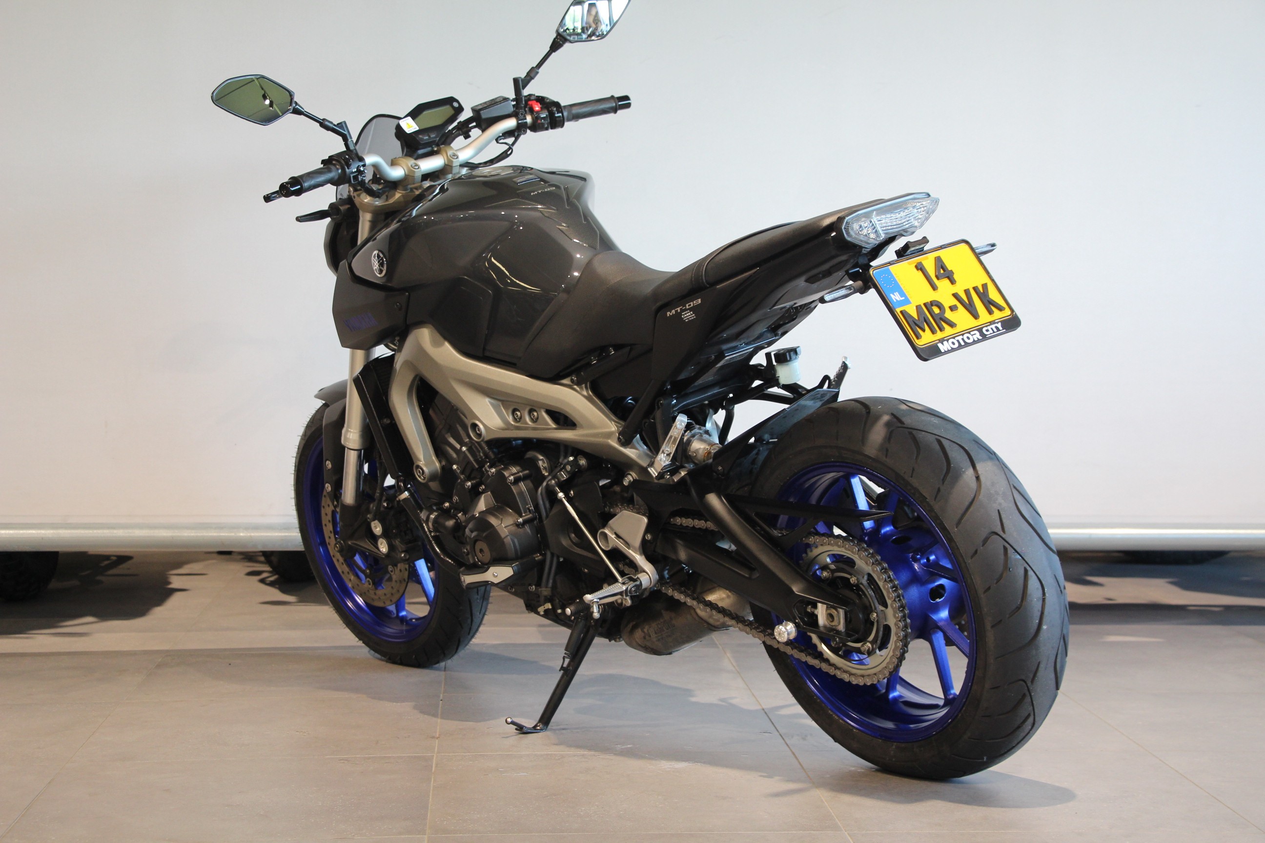 YAMAHA - MT-09 ABS