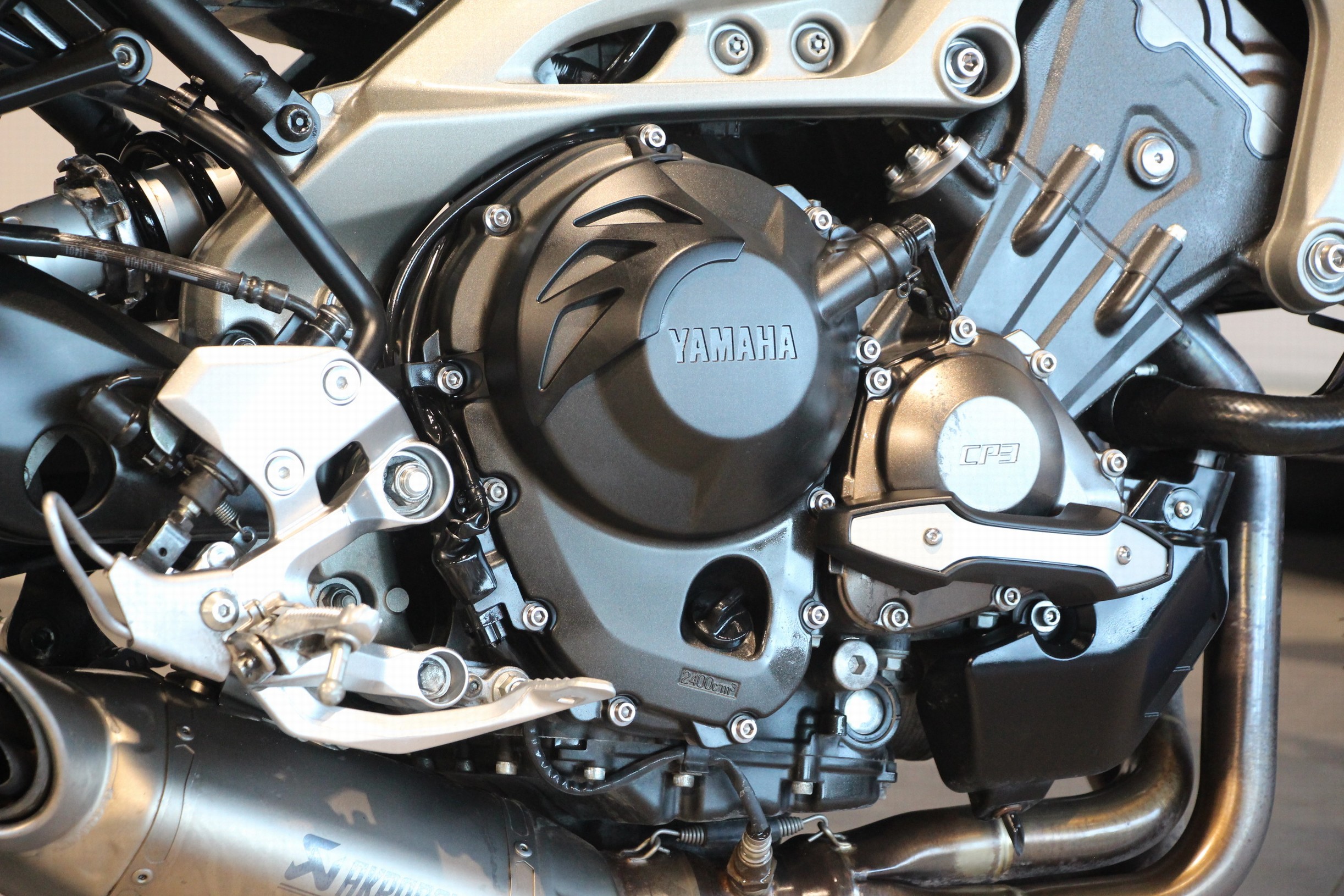 YAMAHA - MT-09 ABS