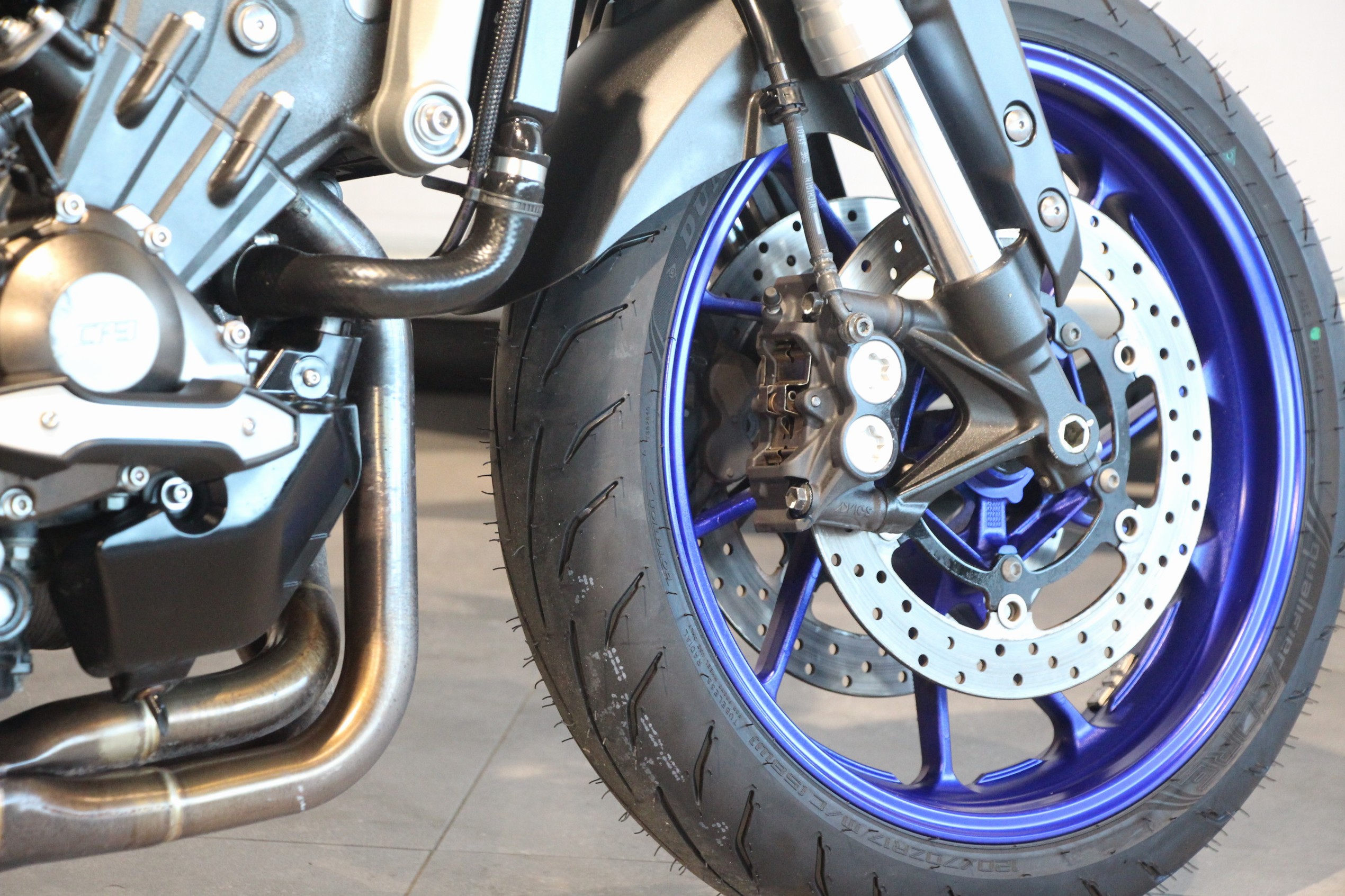 YAMAHA - MT-09 ABS