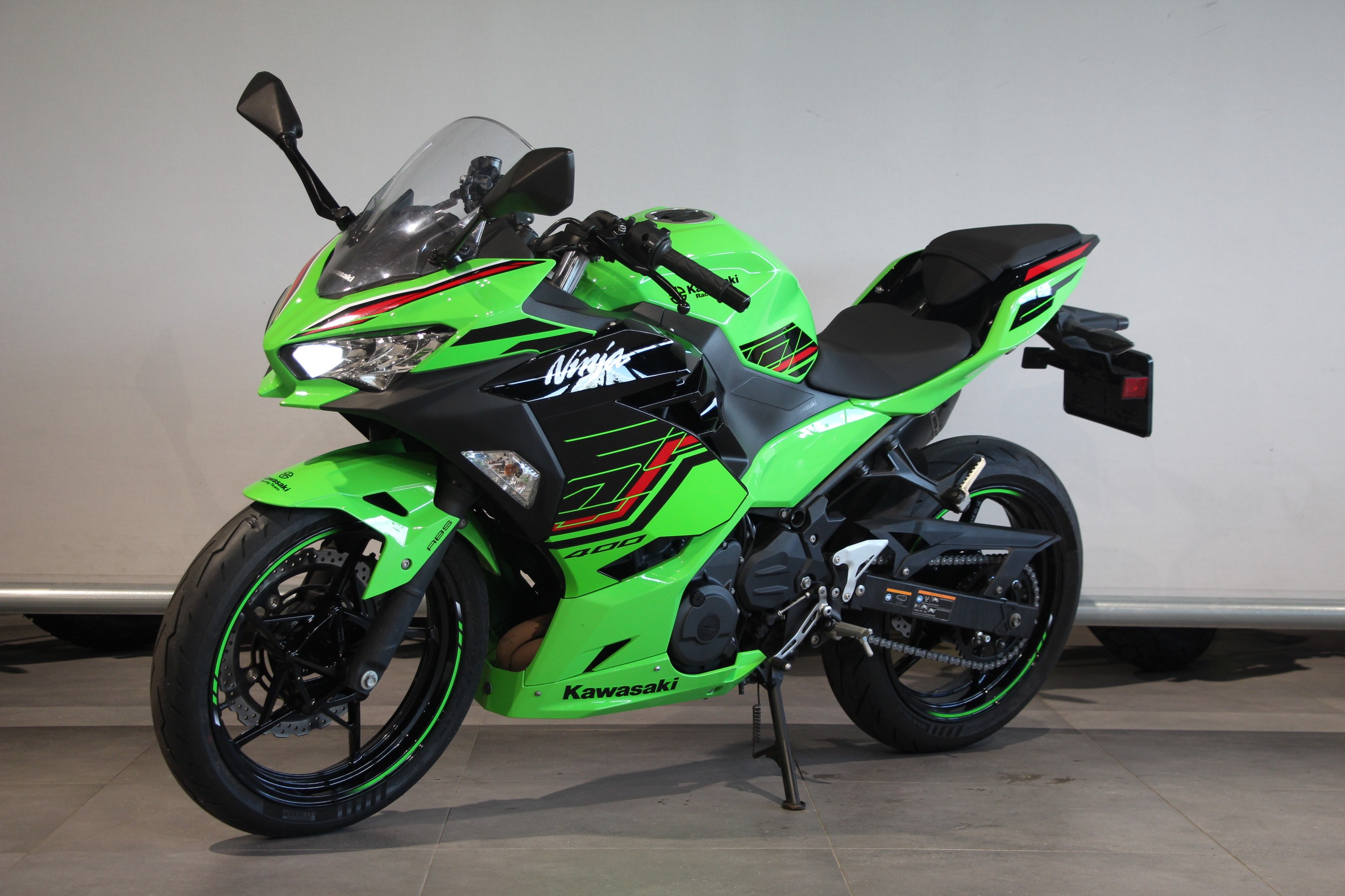 KAWASAKI - NINJA 400
