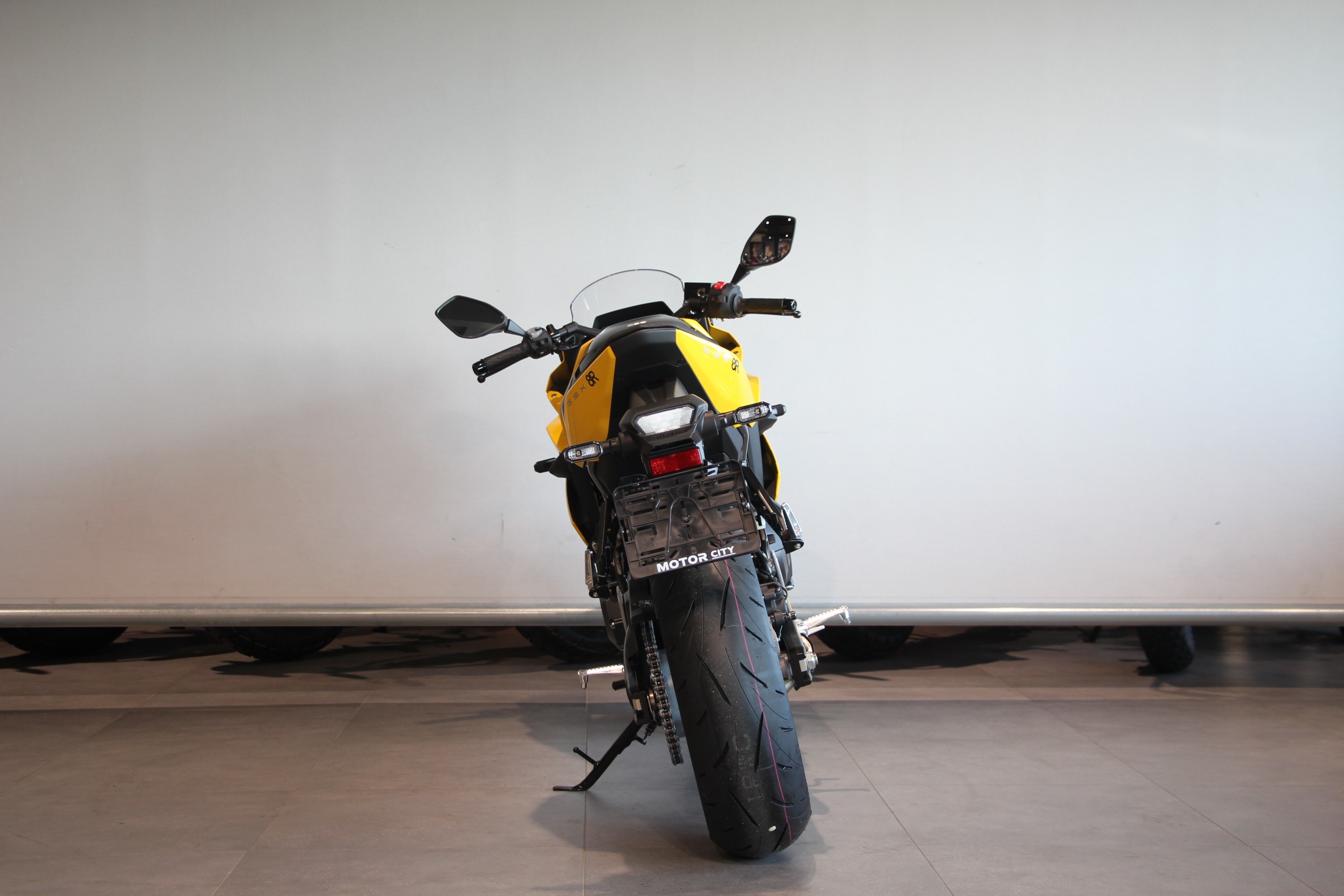 SUZUKI - GSX-8R
