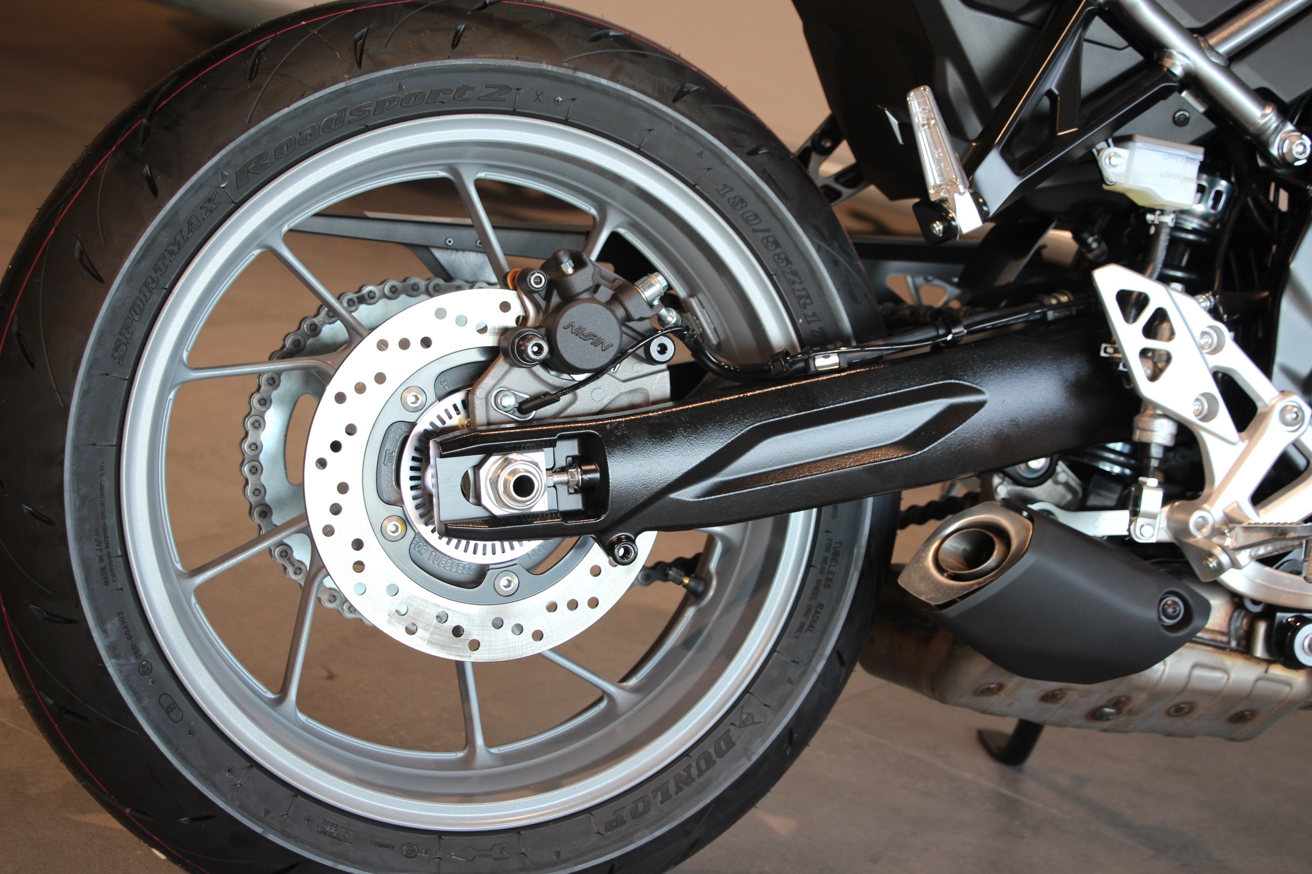 SUZUKI - GSX-8R
