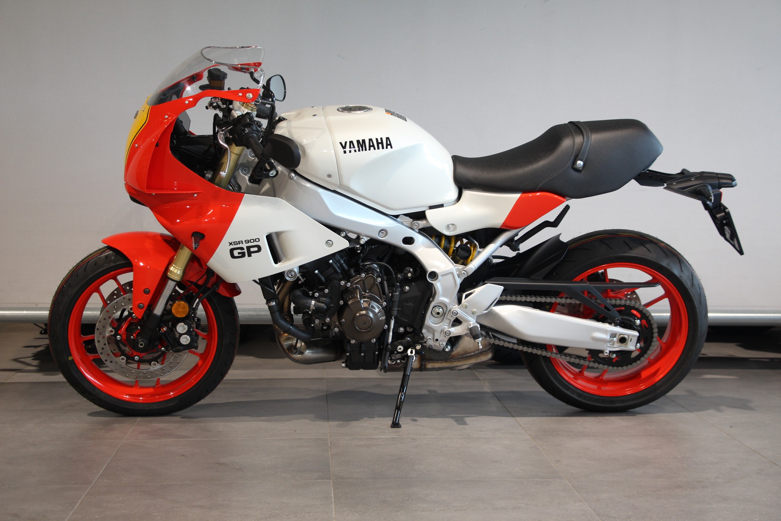 YAMAHA - XSR 900 GP