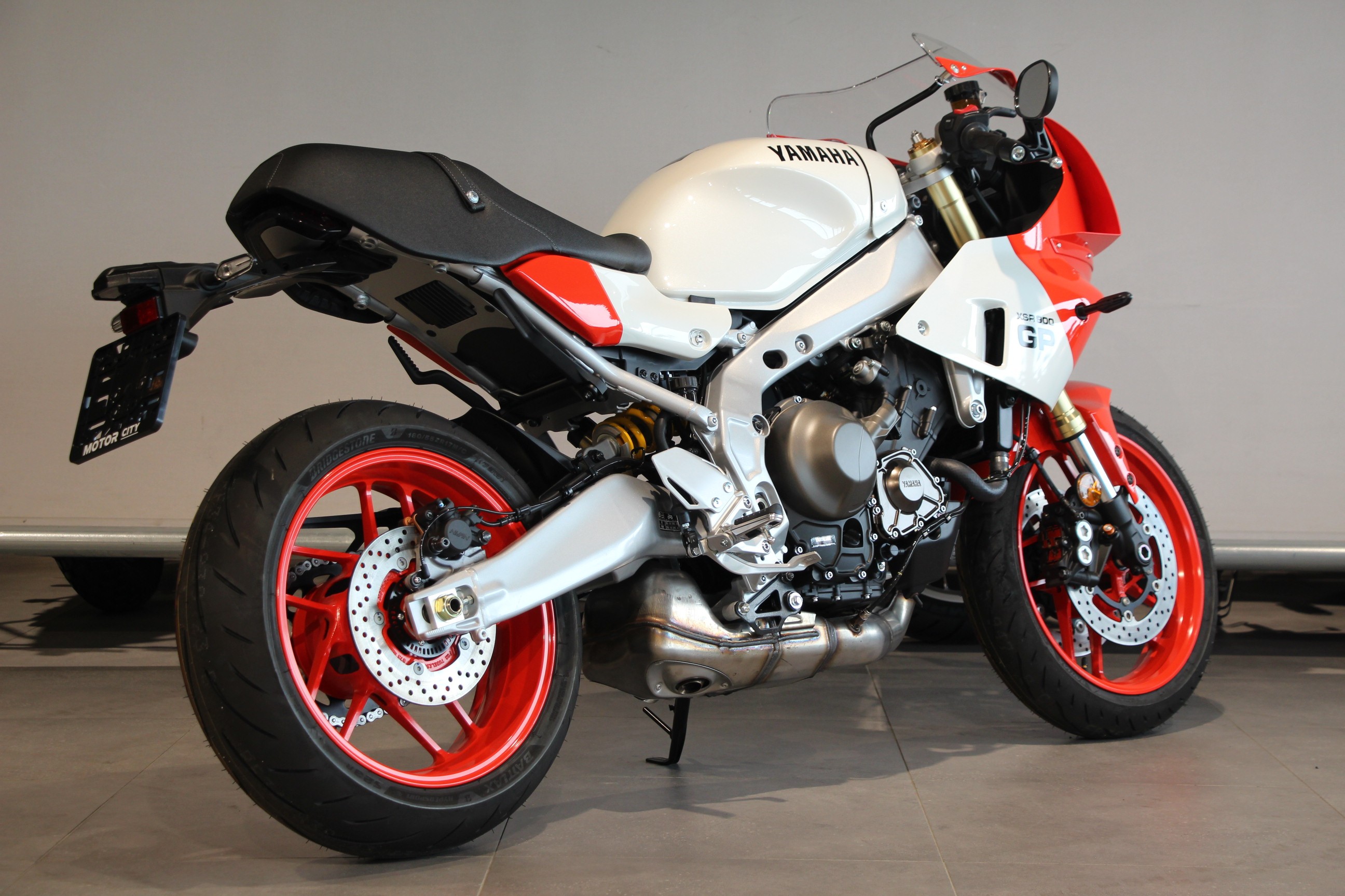 YAMAHA - XSR 900 GP