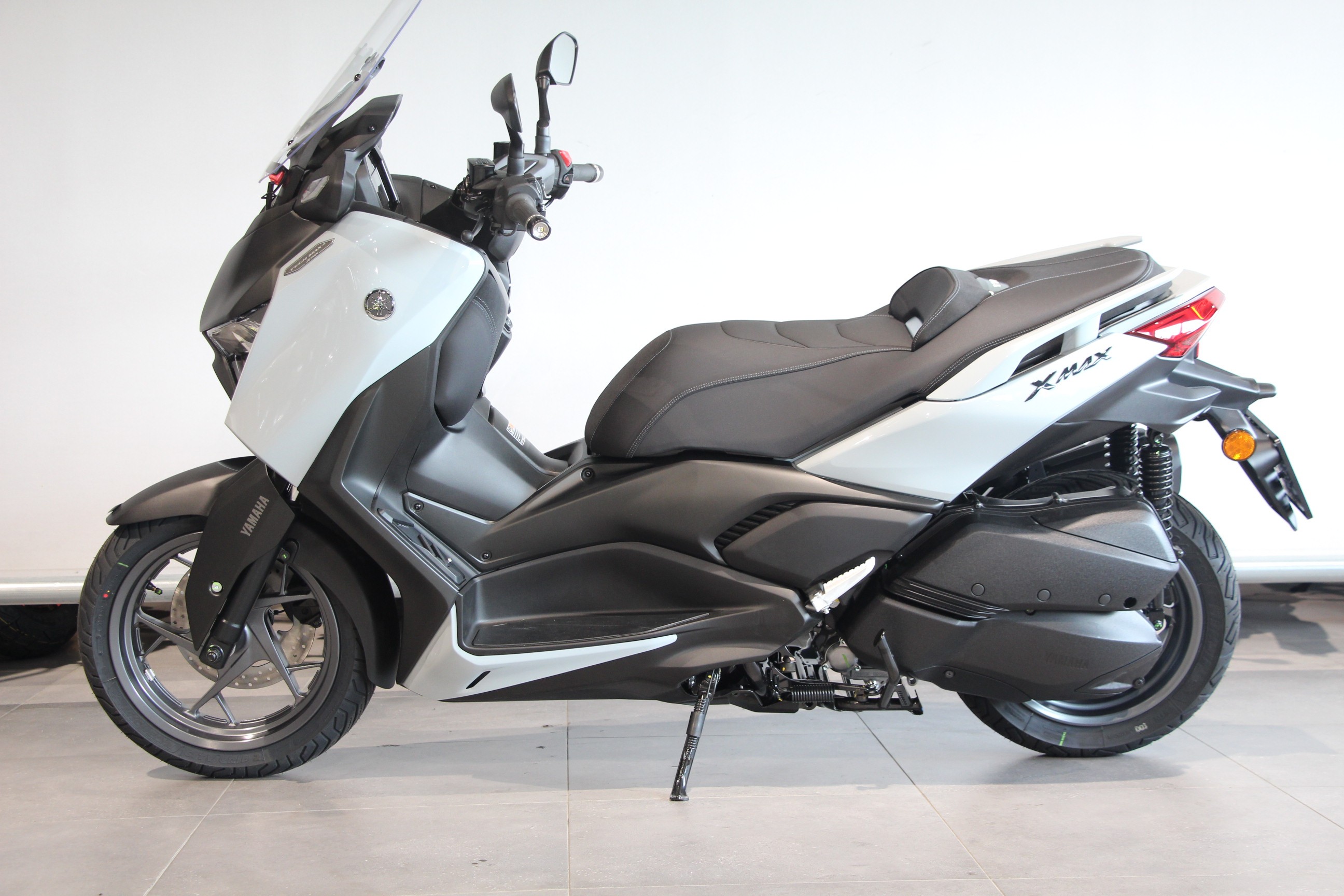 YAMAHA - X MAX 300 TECHMAX +