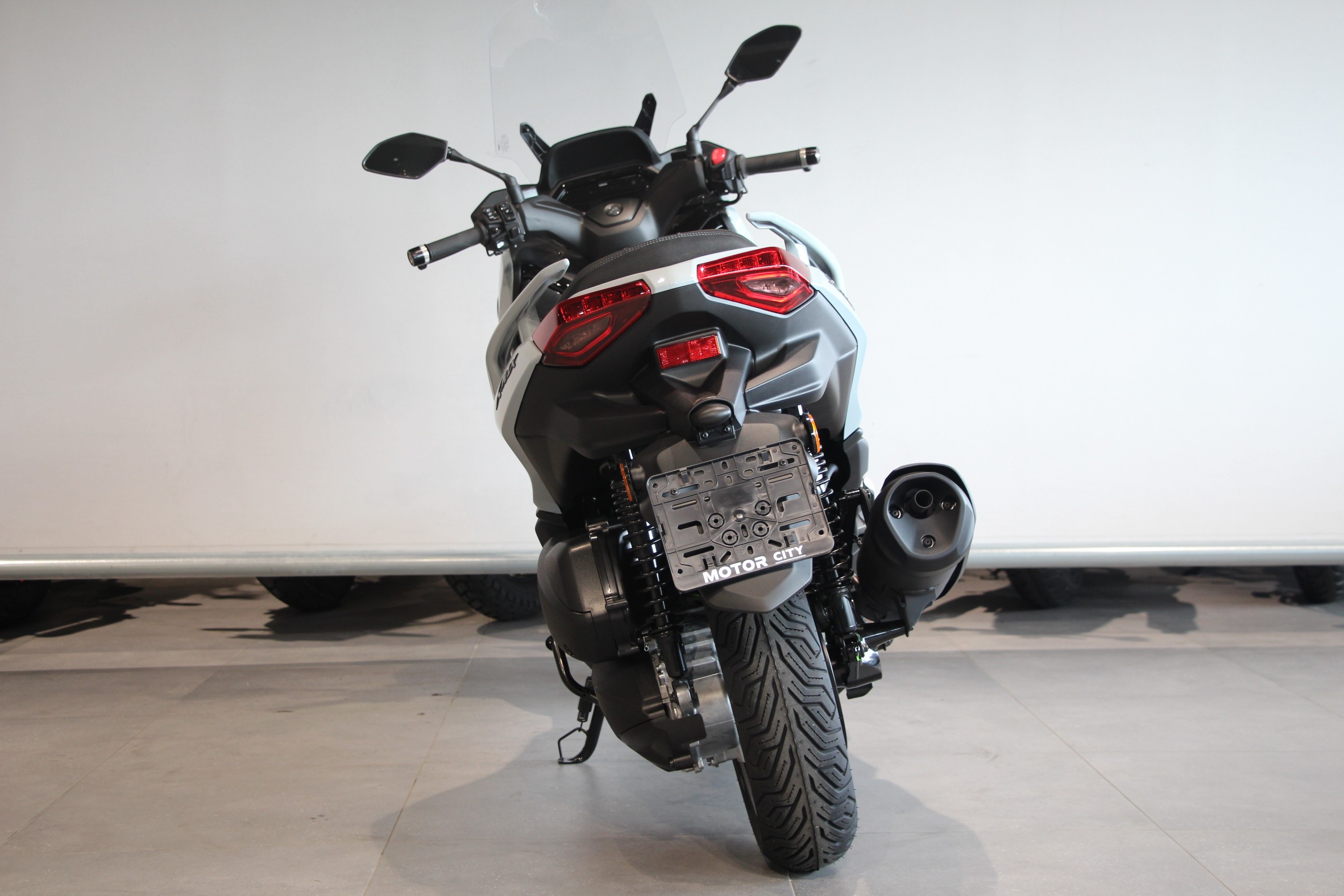 YAMAHA - X MAX 300 TECHMAX +