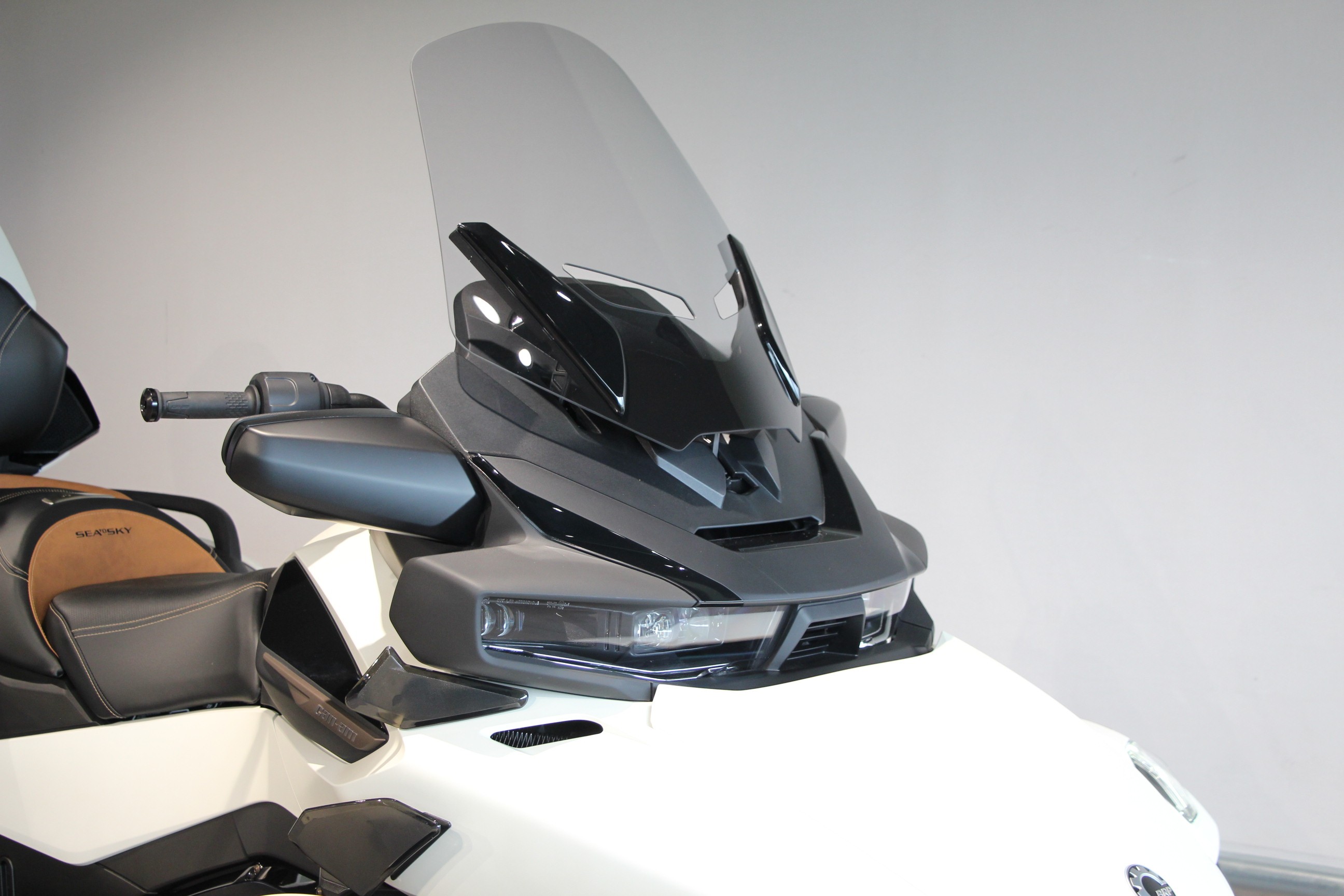 CAN-AM - SPYDER RT LIMITED SEA TO SKY