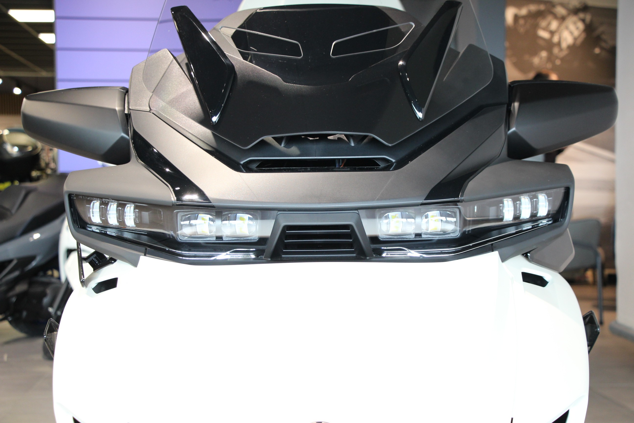 CAN-AM - SPYDER RT LIMITED SEA TO SKY