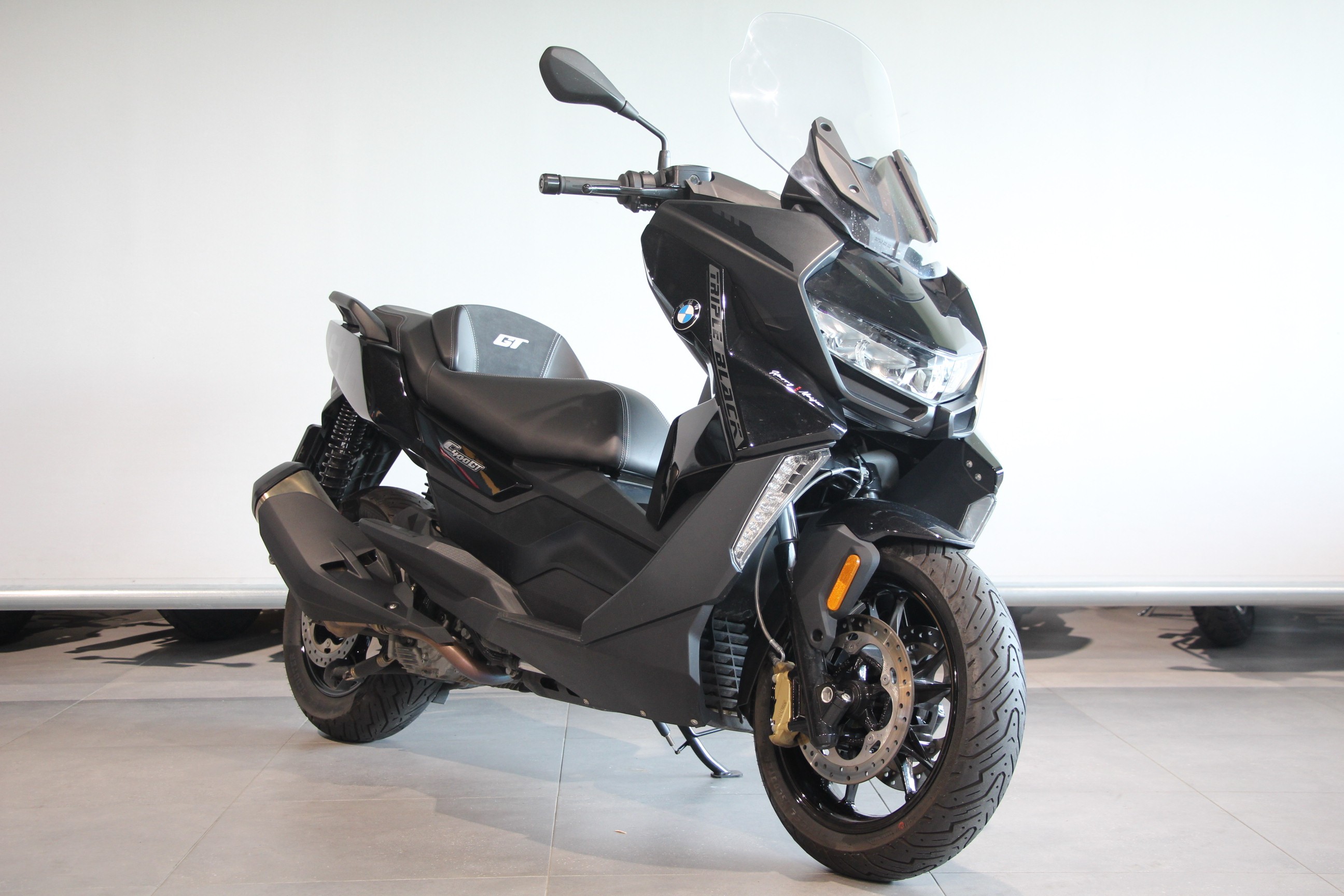 BMW - C 400 GT
