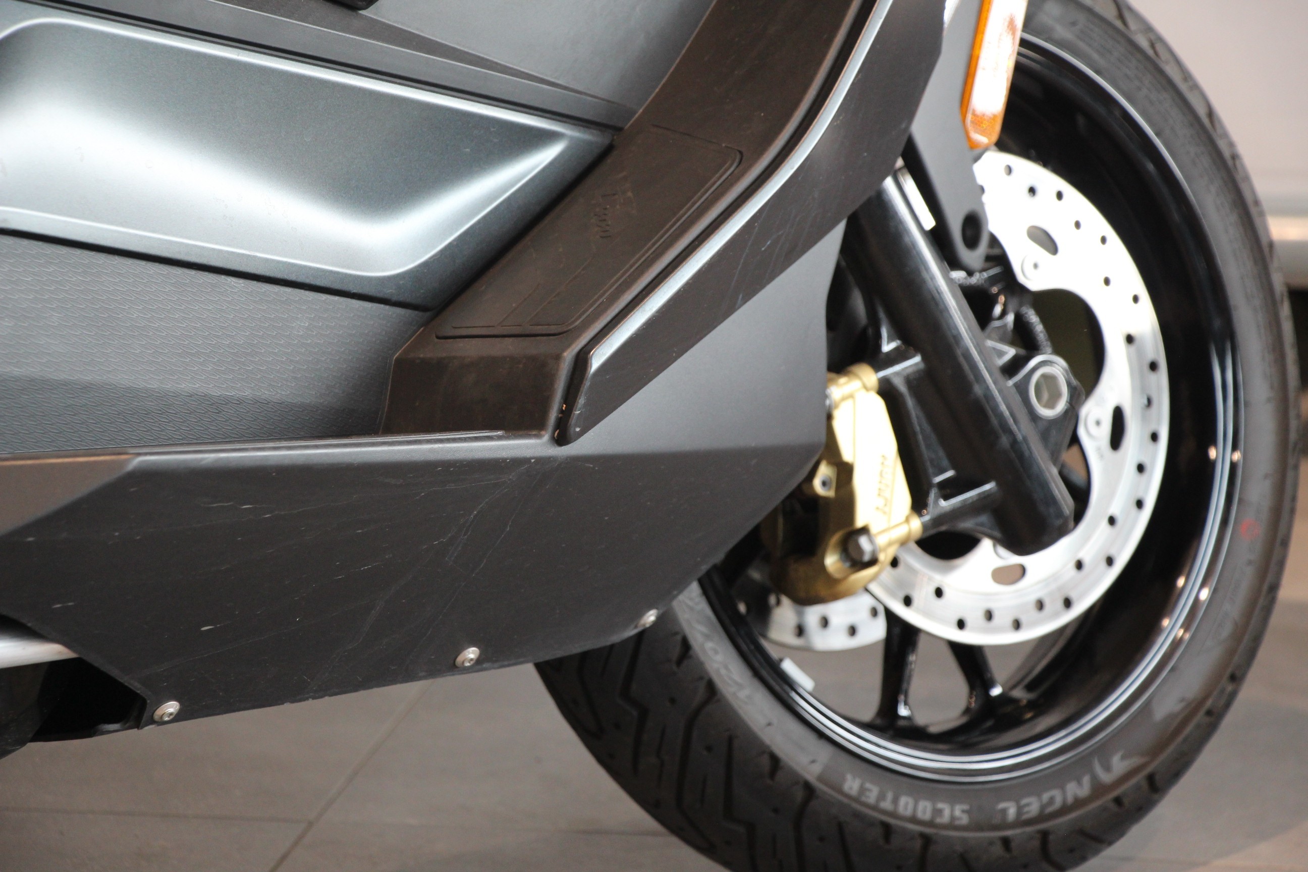 BMW - C 400 GT