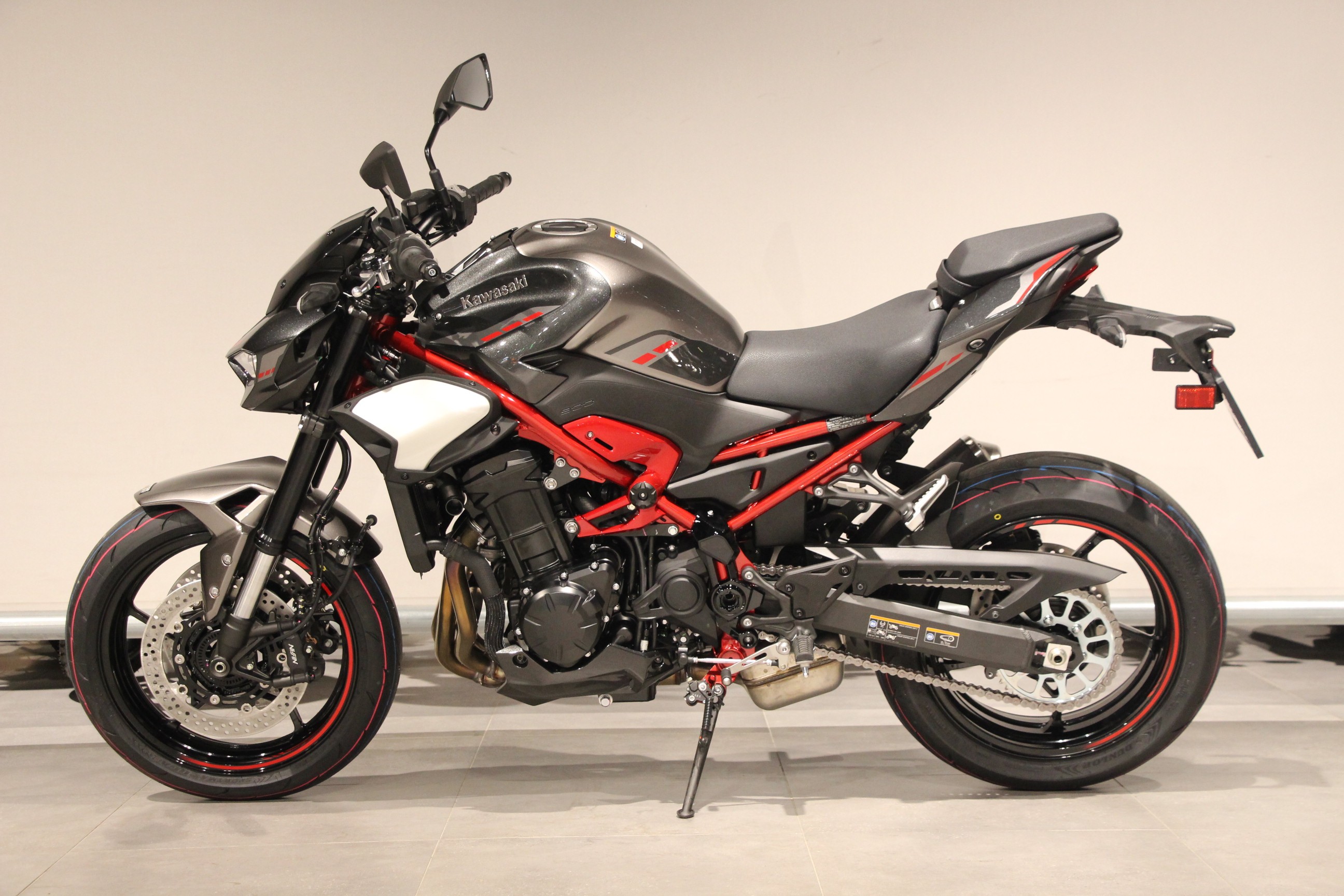 KAWASAKI - Z 900