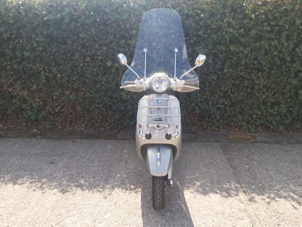 VESPA LX 50 4t 25 km/h