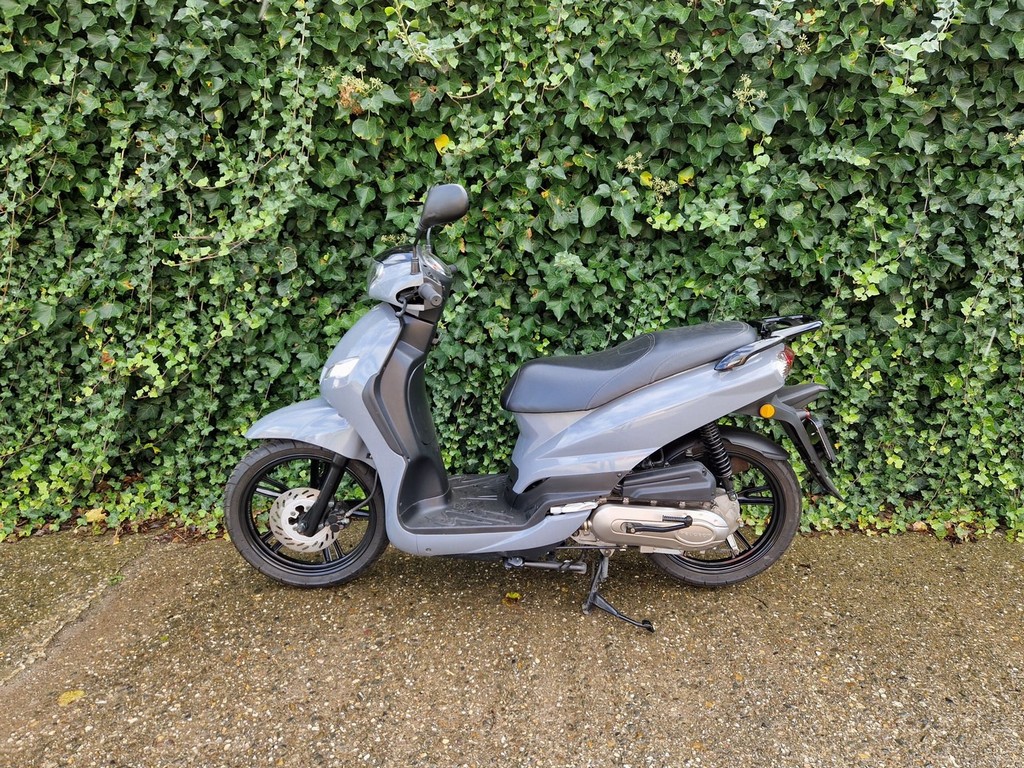 PEUGEOT Tweet 45 km/h