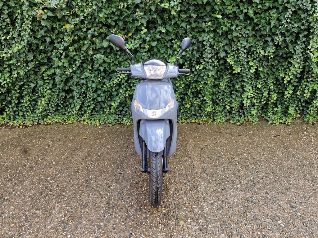 PEUGEOT Tweet 45 km/h