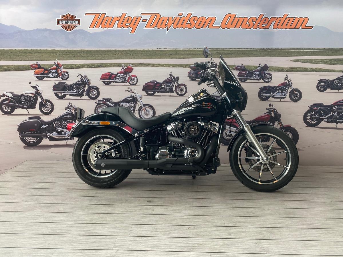 HARLEY-DAVIDSON - FXLR Softail Low Rider