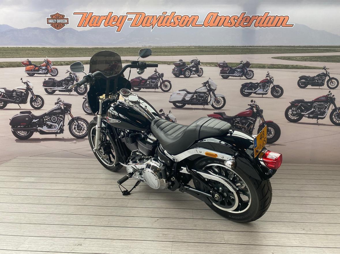 HARLEY-DAVIDSON - FXLR Softail Low Rider
