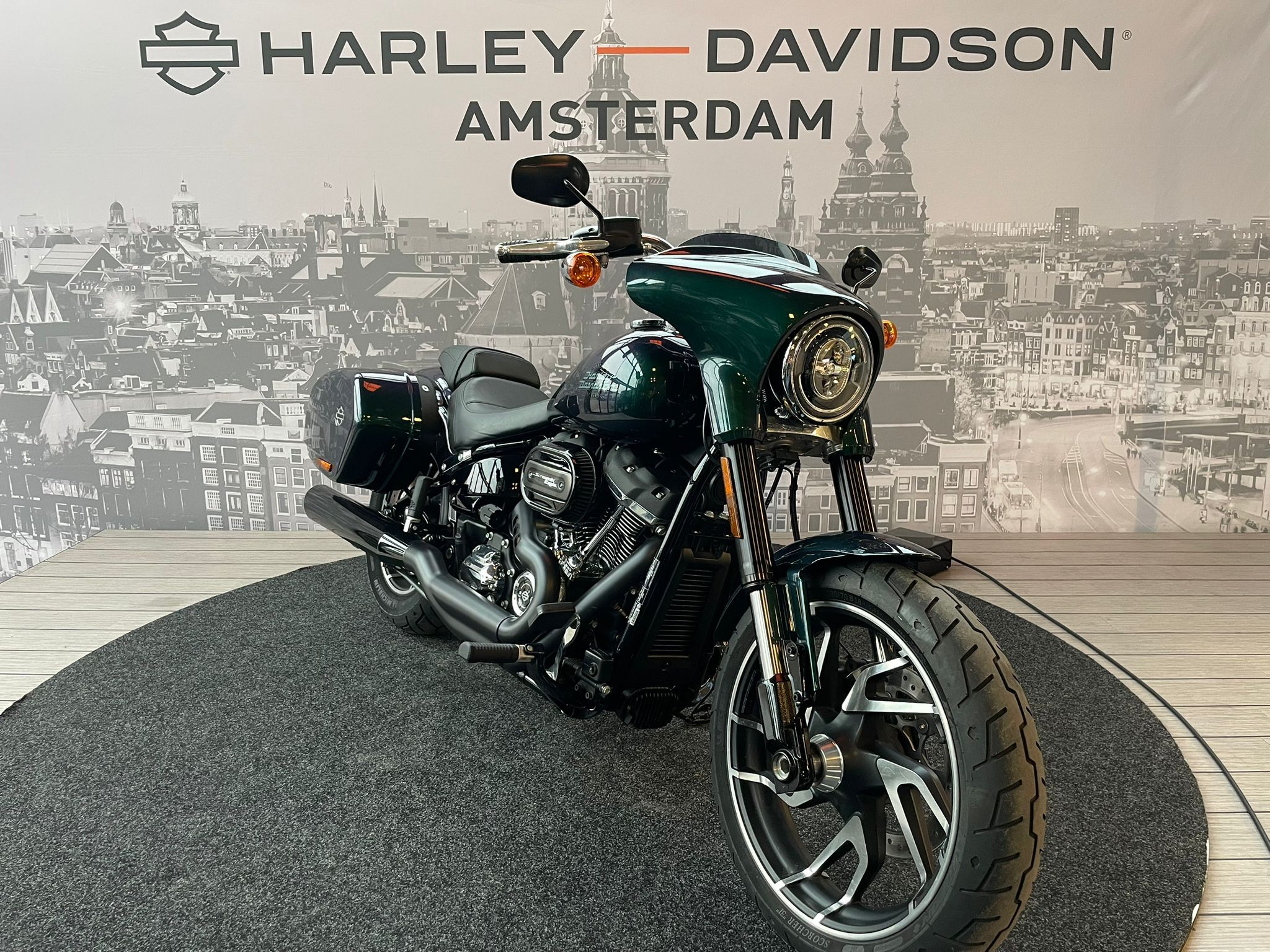 HARLEY-DAVIDSON - FLSB SPORT GLIDE Custom Color
