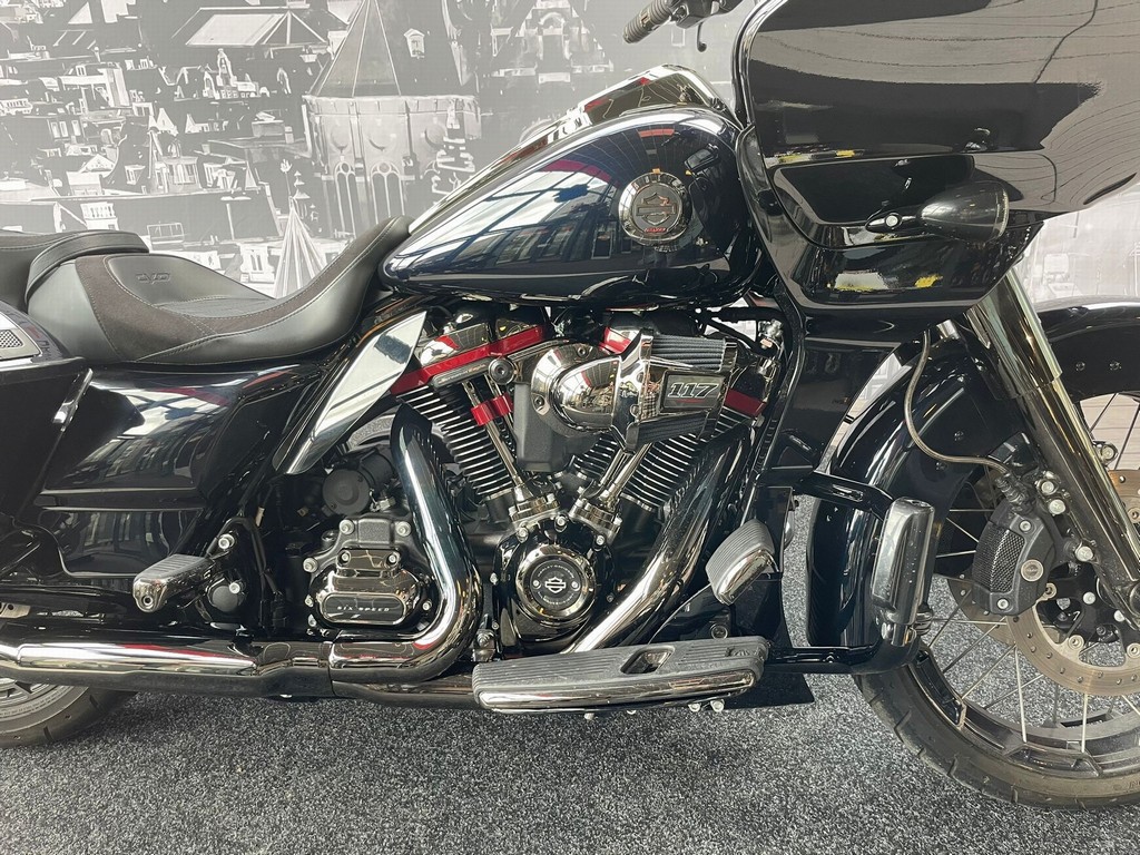 HARLEY-DAVIDSON - FLTRXSE CVO ROAD GLIDE