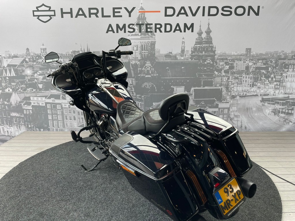 HARLEY-DAVIDSON - FLTRXSE CVO ROAD GLIDE