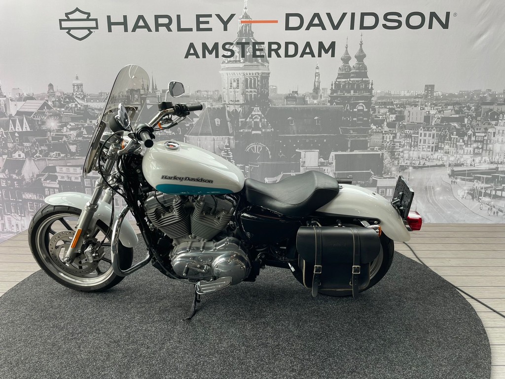 HARLEY-DAVIDSON - XL883L LOW