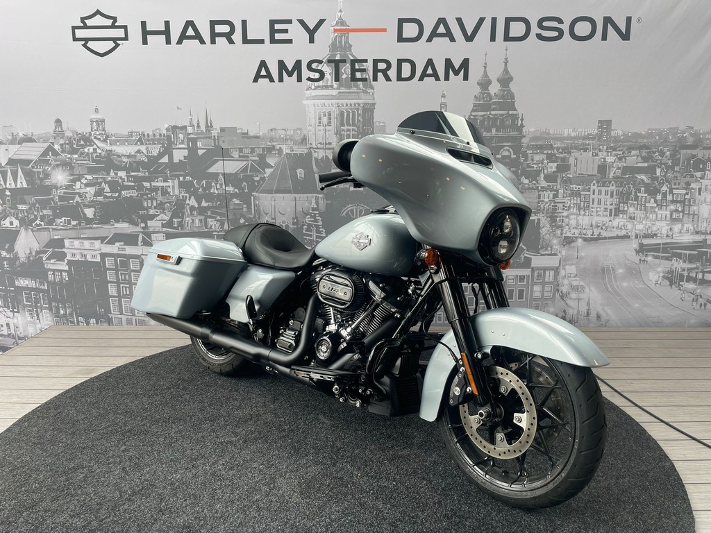 HARLEY-DAVIDSON - FLHXS STREET GLIDE SPECIAL Sol