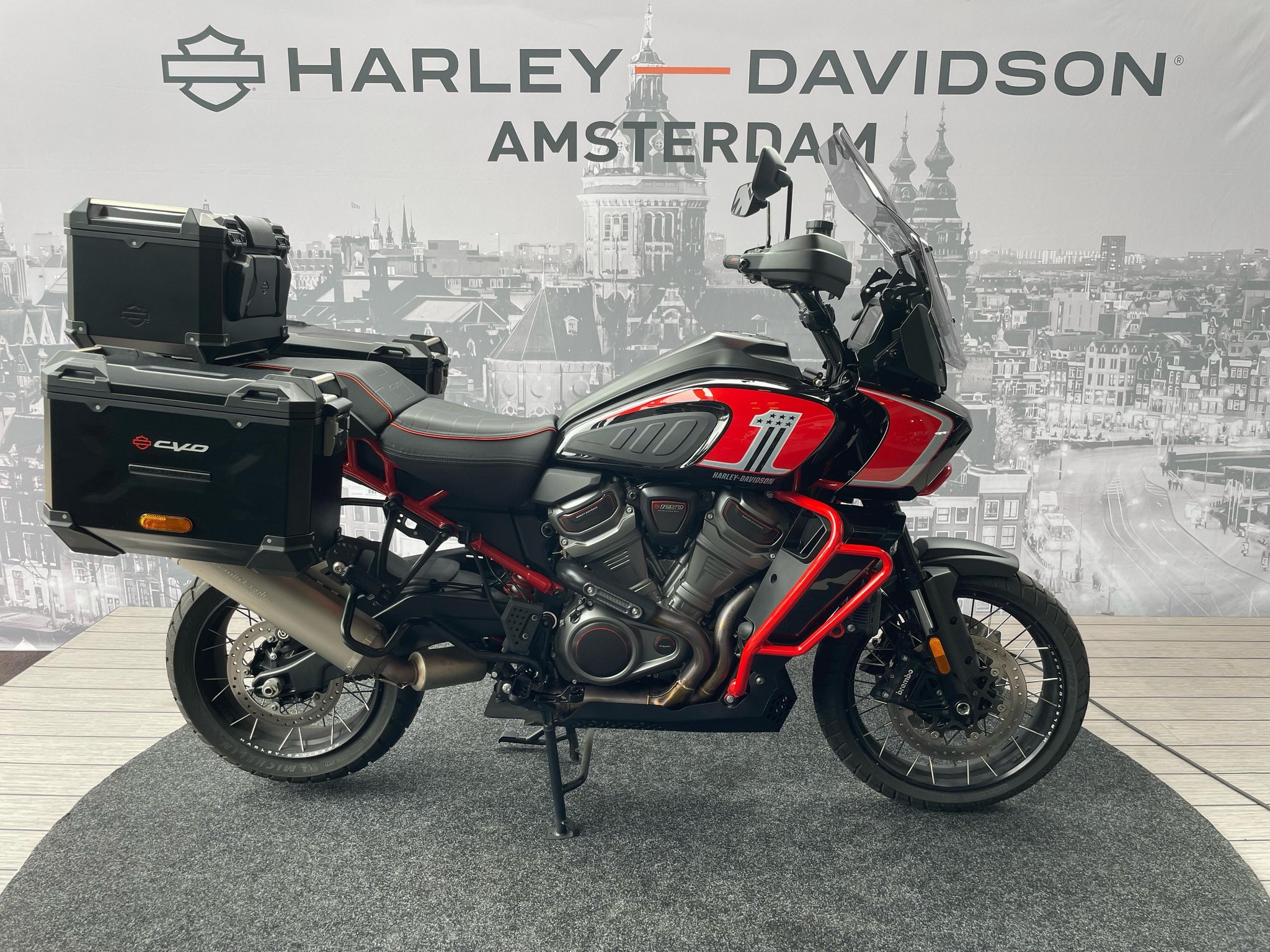 HARLEY-DAVIDSON - RA1250SE CVO PAN AMERICA
