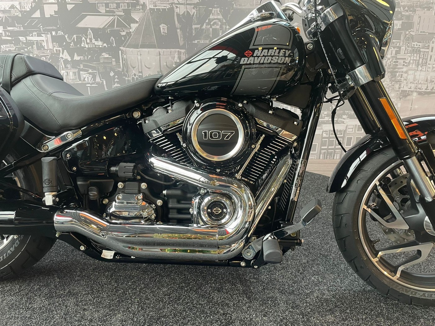 HARLEY-DAVIDSON - FLSB SPORT GLIDE