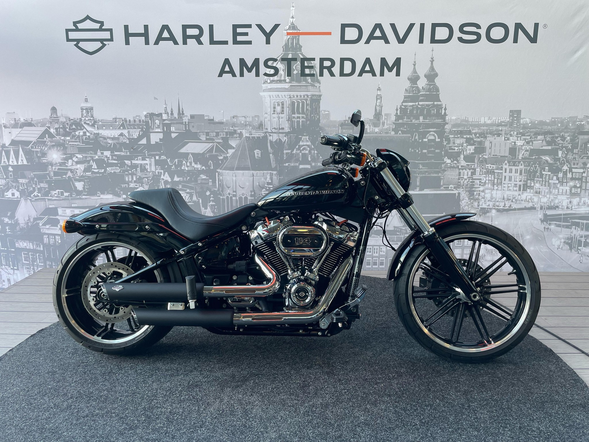 HARLEY-DAVIDSON - FXSB Softail Breakout
