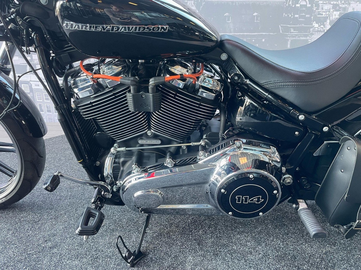 HARLEY-DAVIDSON - FXSB Softail Breakout
